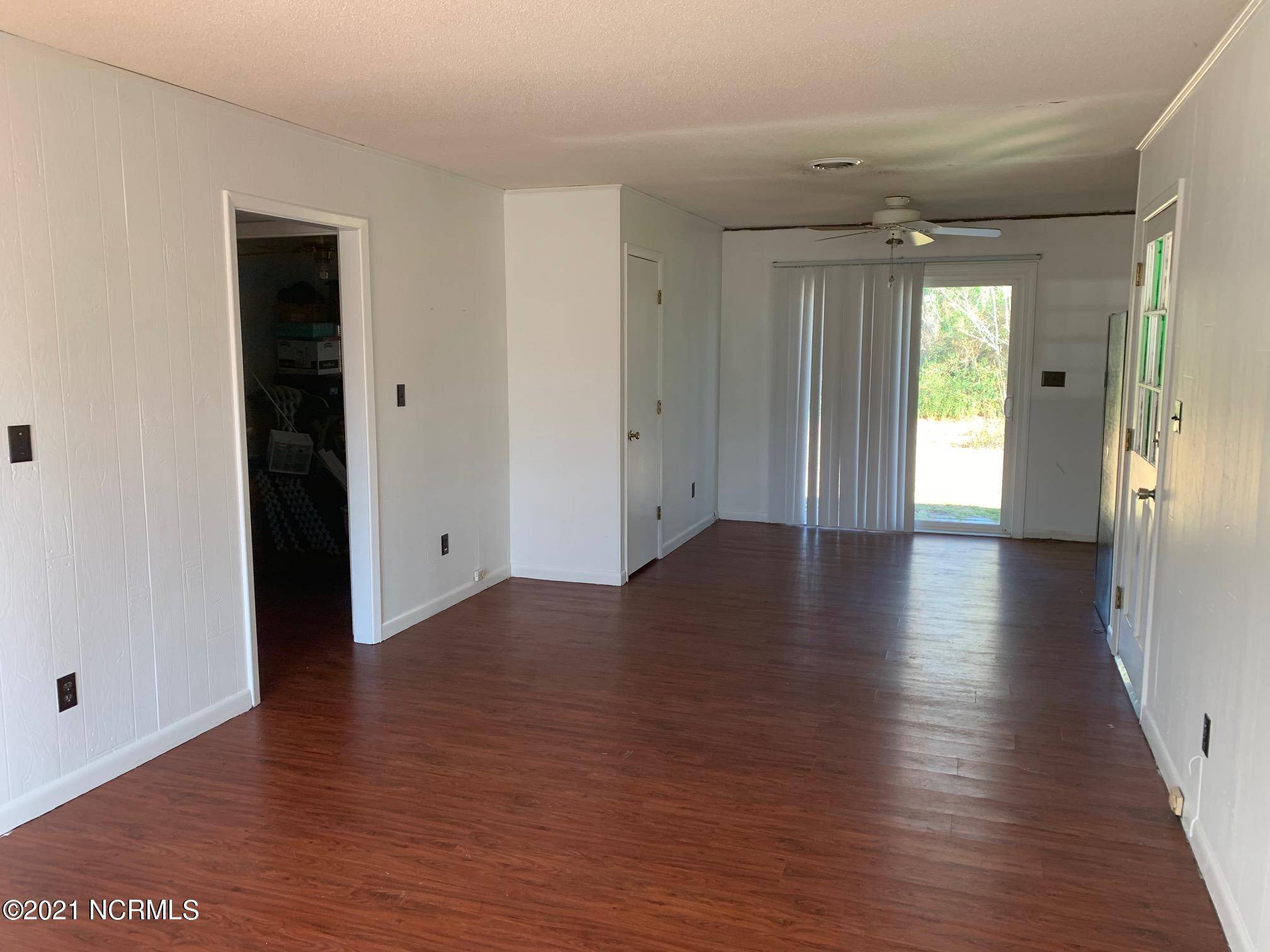 Burgaw, NC 28425,108 N Bickett ST