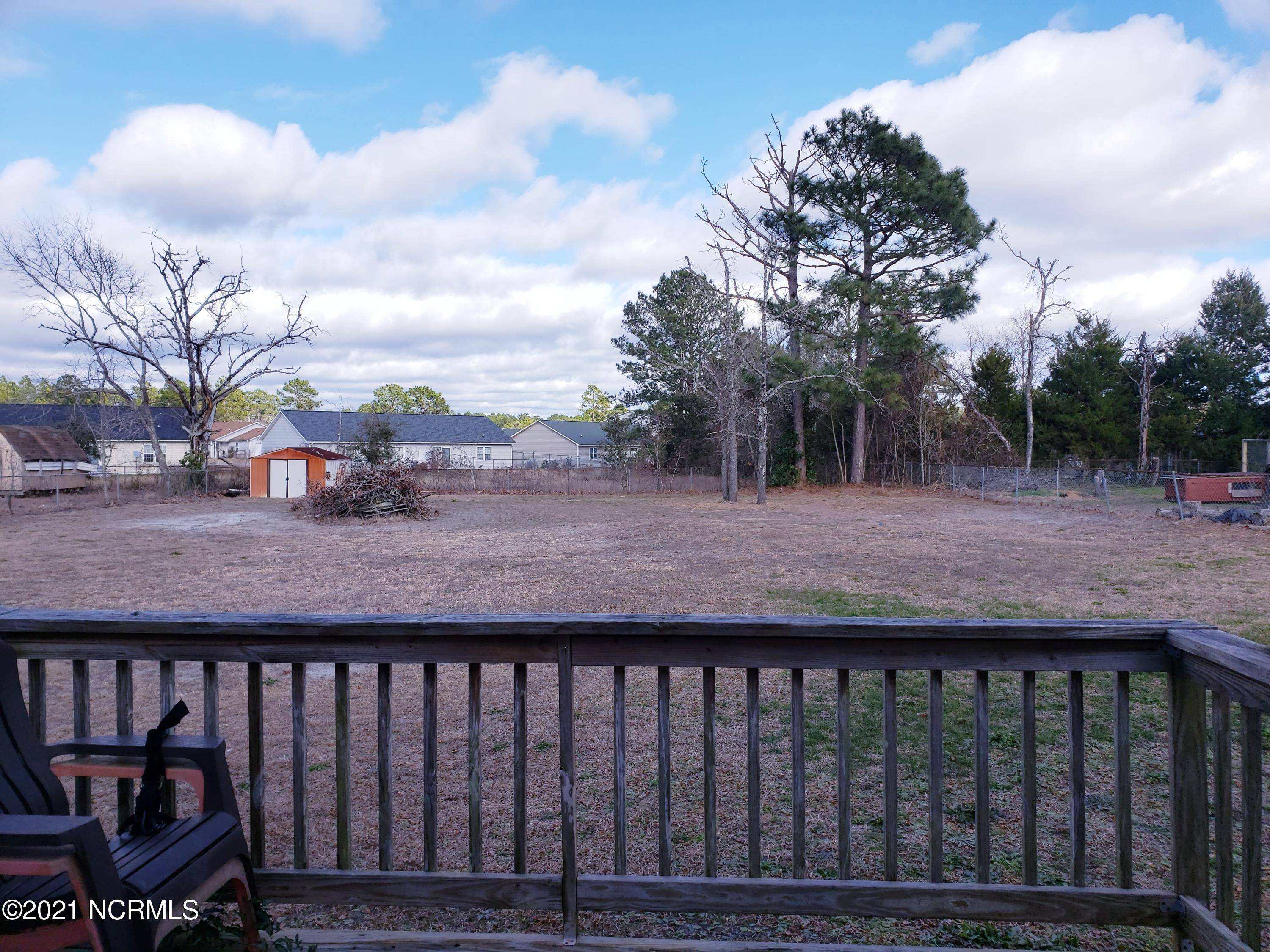 Hubert, NC 28539,105 Nutfield DR