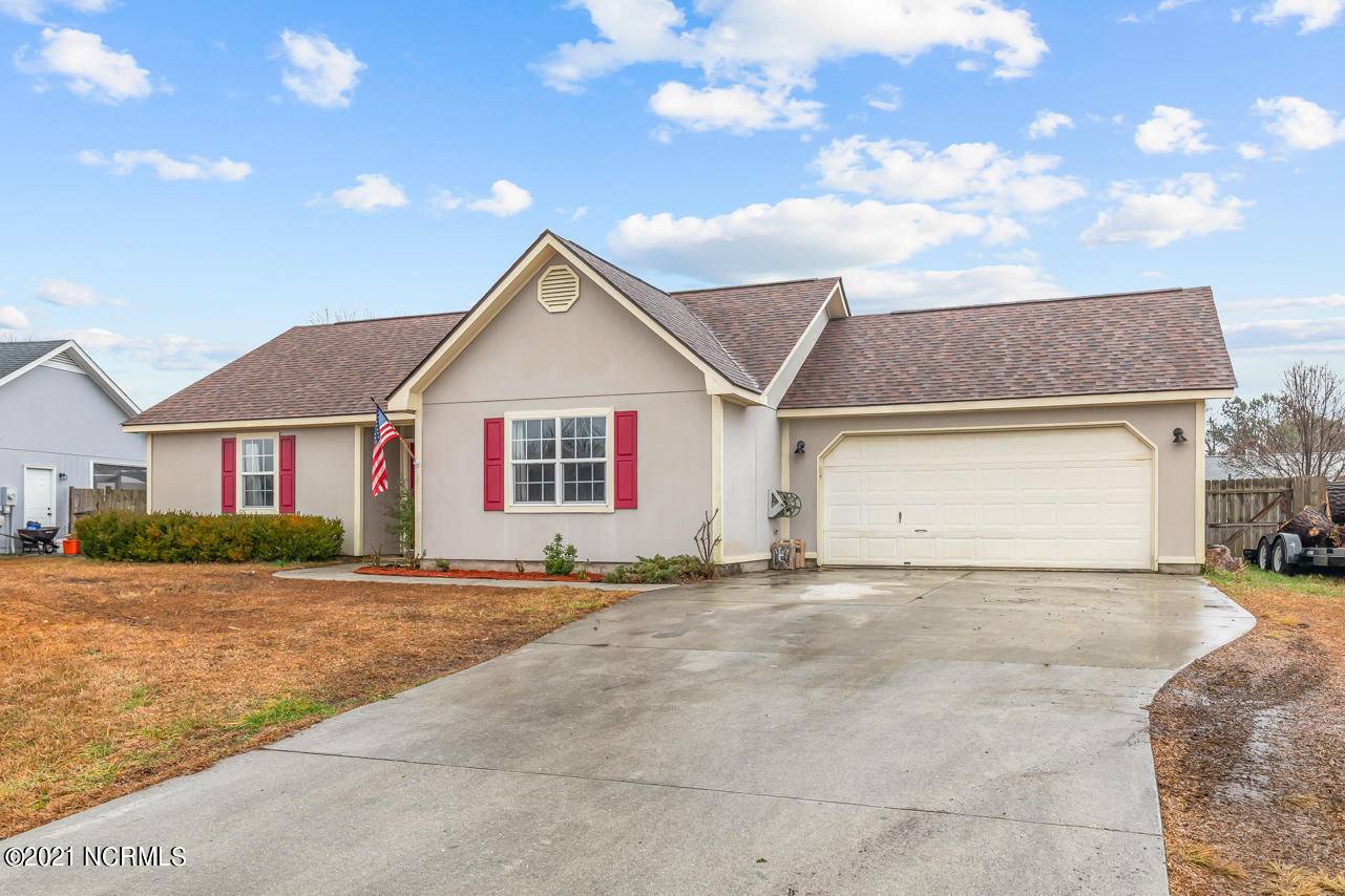 Hubert, NC 28539,419 Dion DR