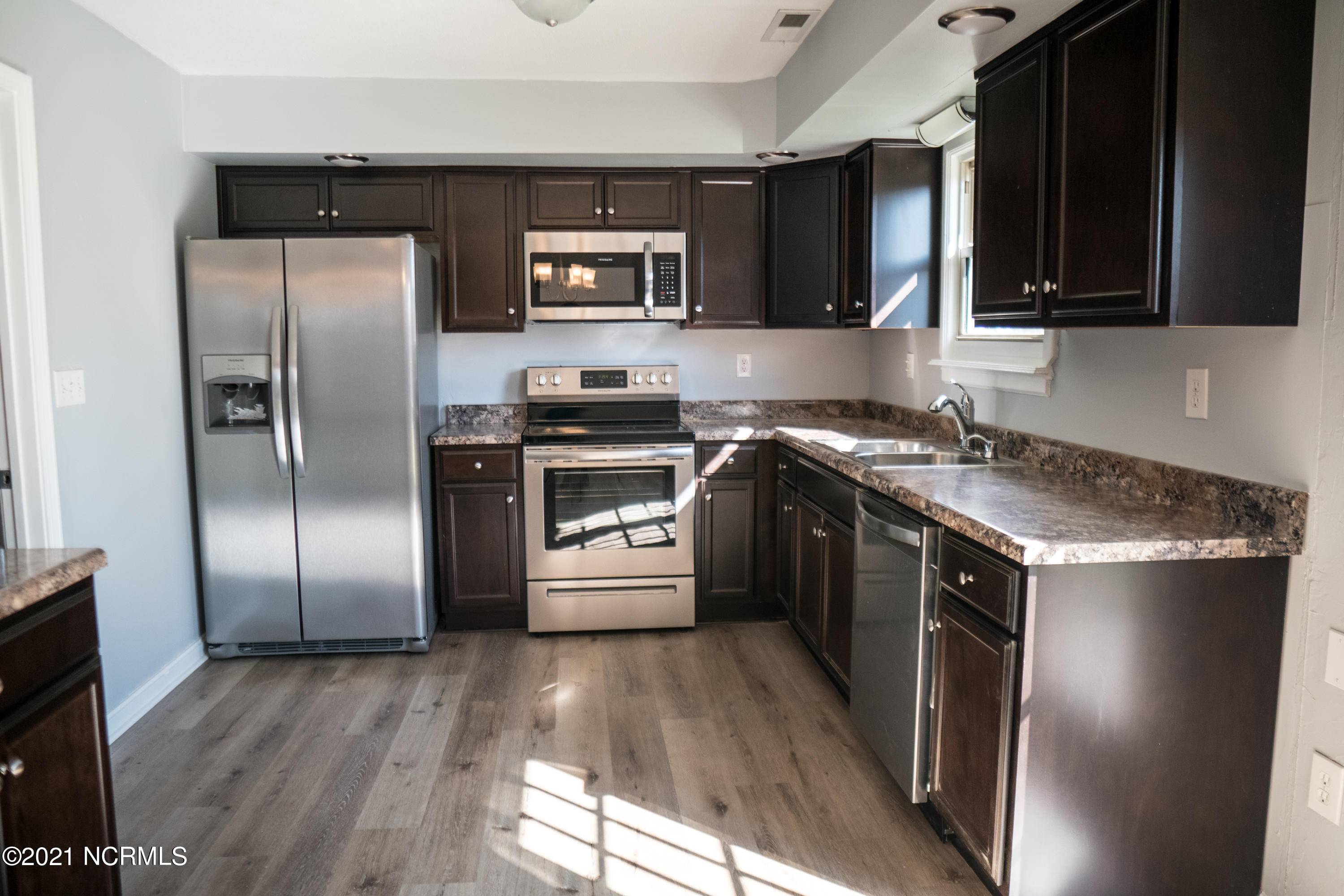 Jacksonville, NC 28540,100 Ivey CT