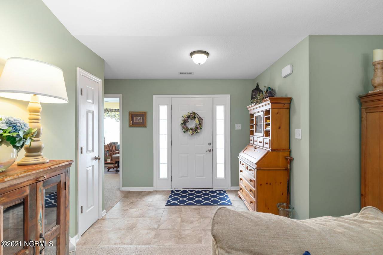 Hubert, NC 28539,113 Mandy LN