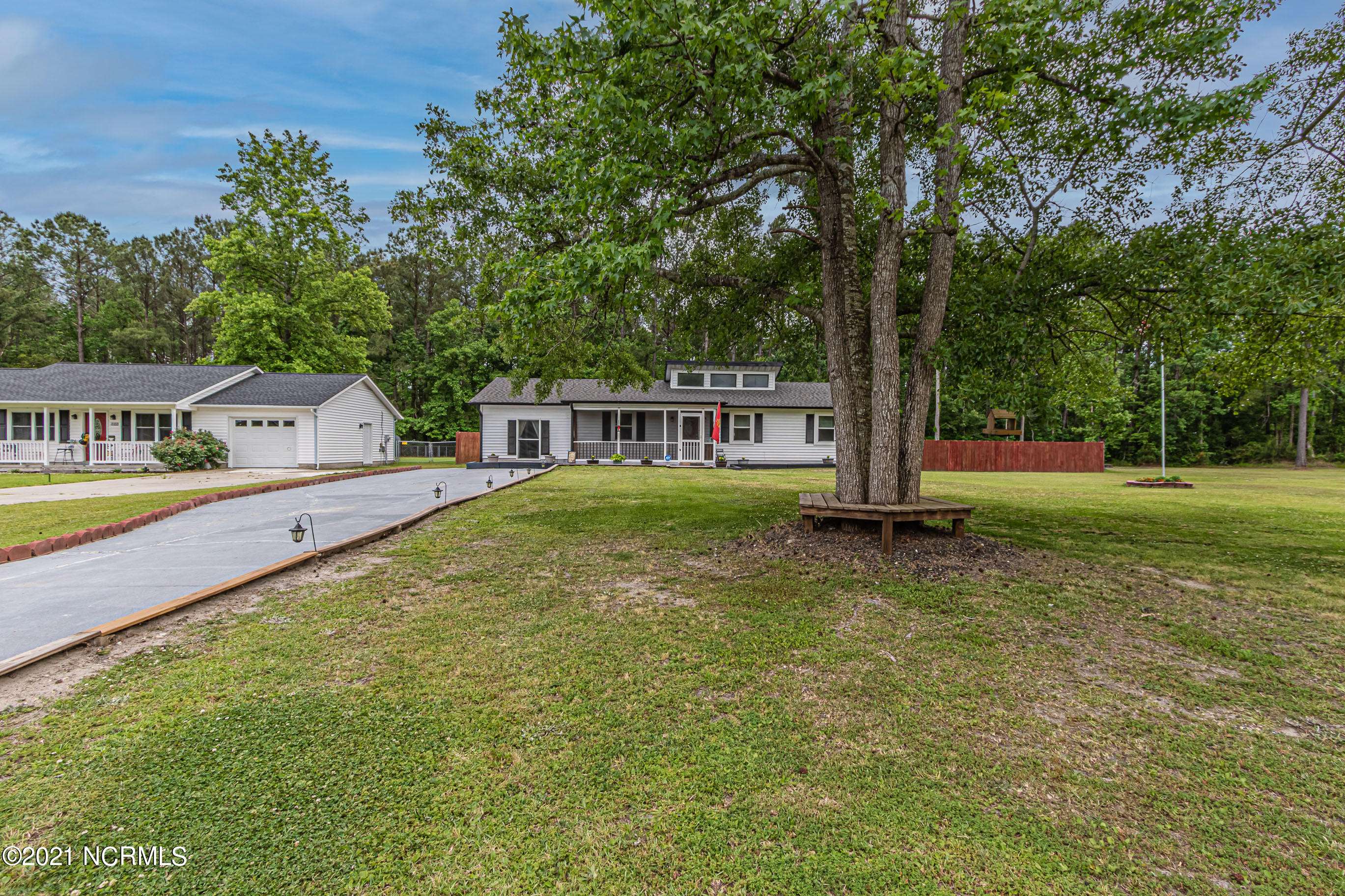 Jacksonville, NC 28540,1157 Murrill Hill RD