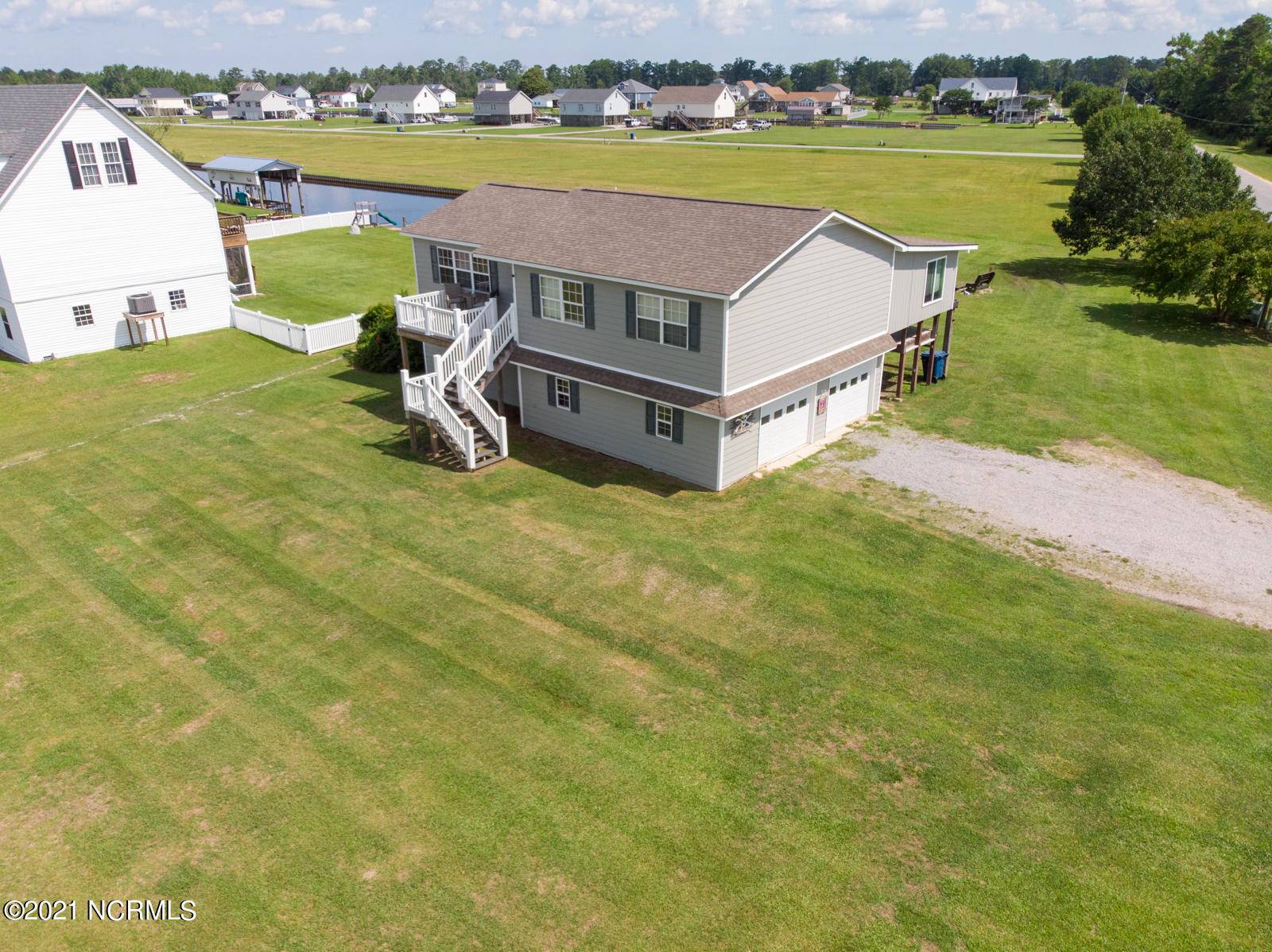 Chocowinity, NC 27817,490 Bay Lake DR