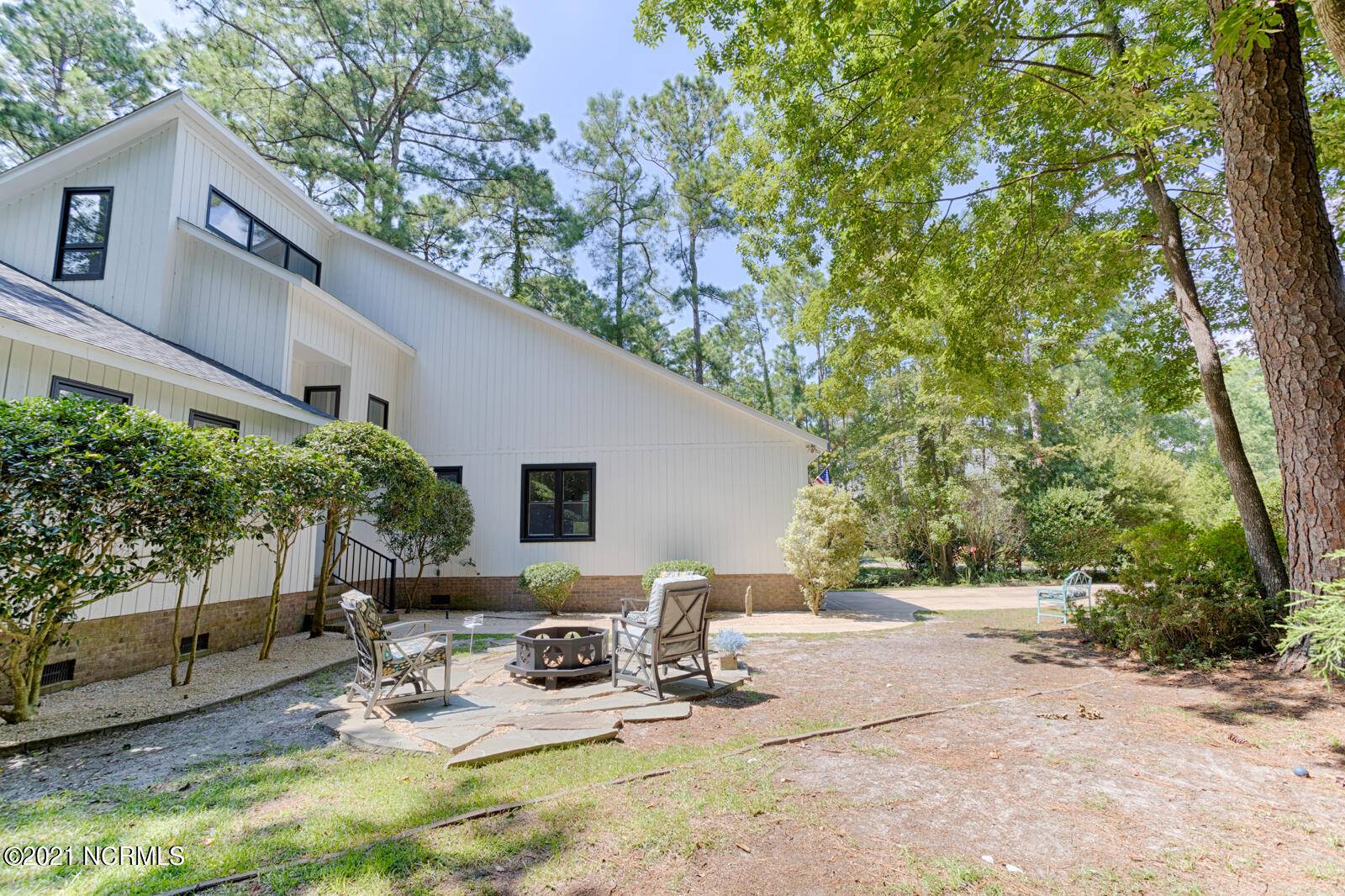 New Bern, NC 28560,1037 Bracken Fern DR