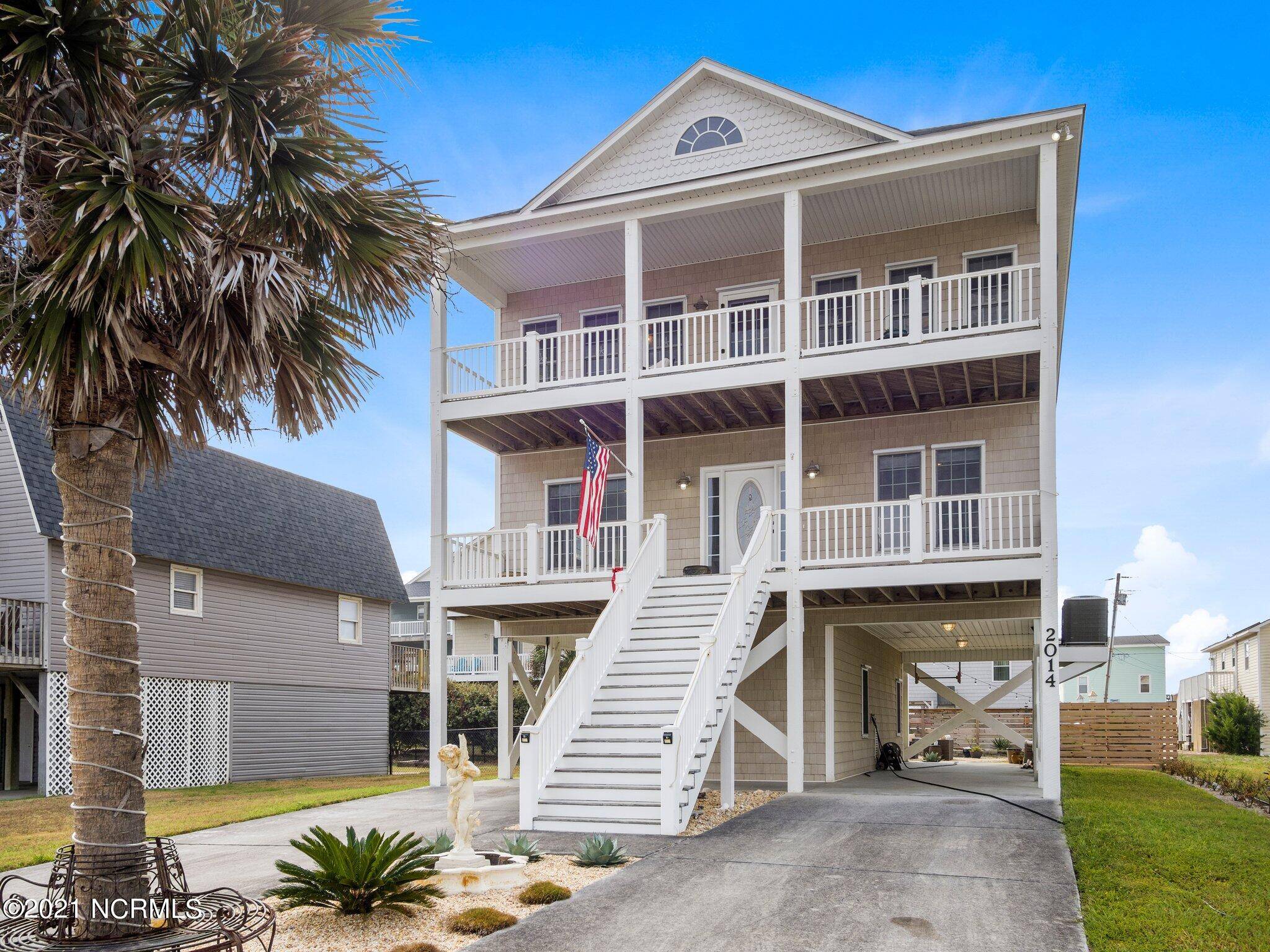 Surf City, NC 28445,2014 N New River DR