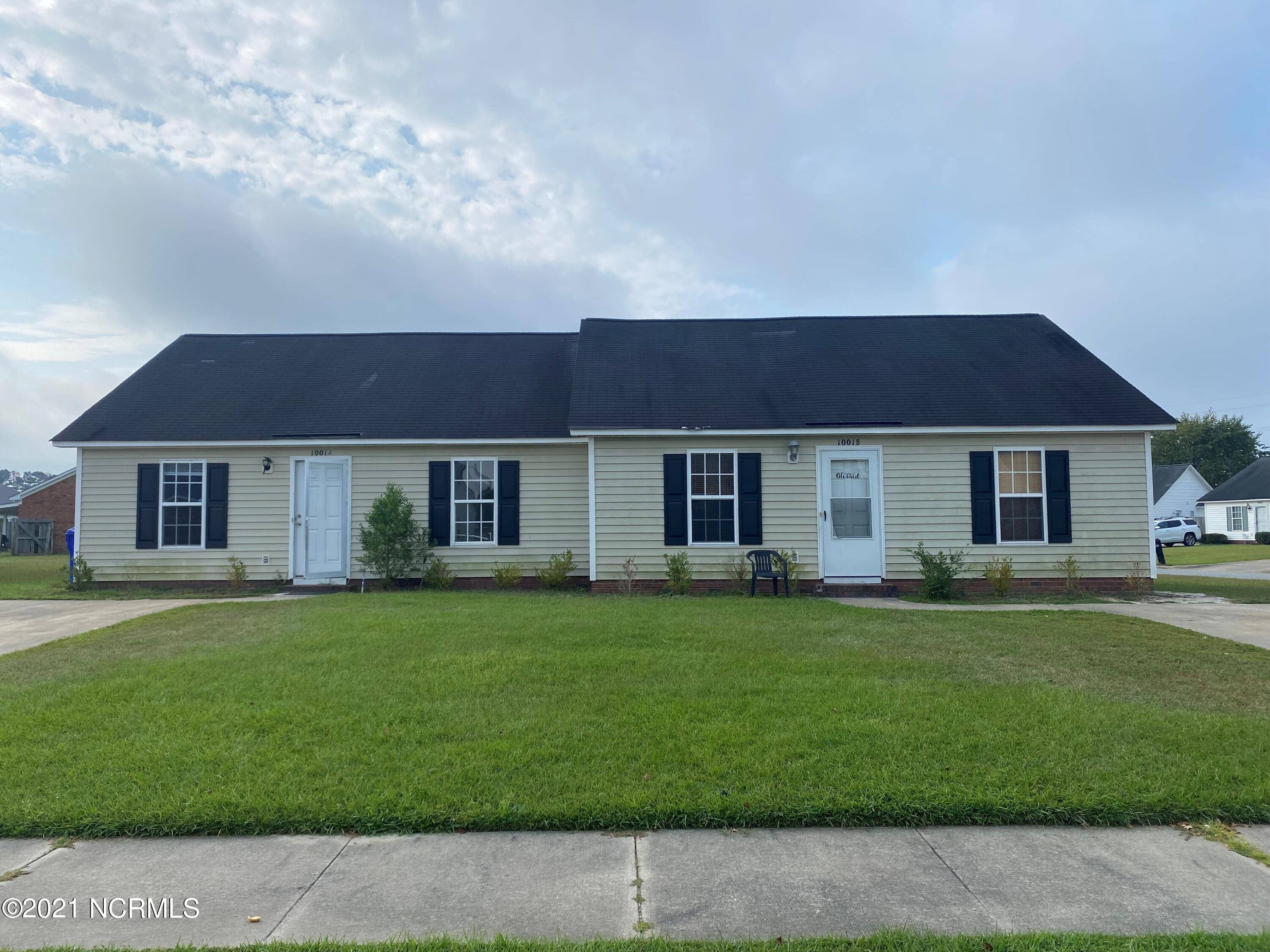 Greenville, NC 27834,1001 Masters LN #B