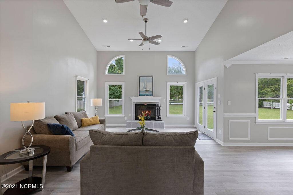 Swansboro, NC 28584,311 Foster Creek RD