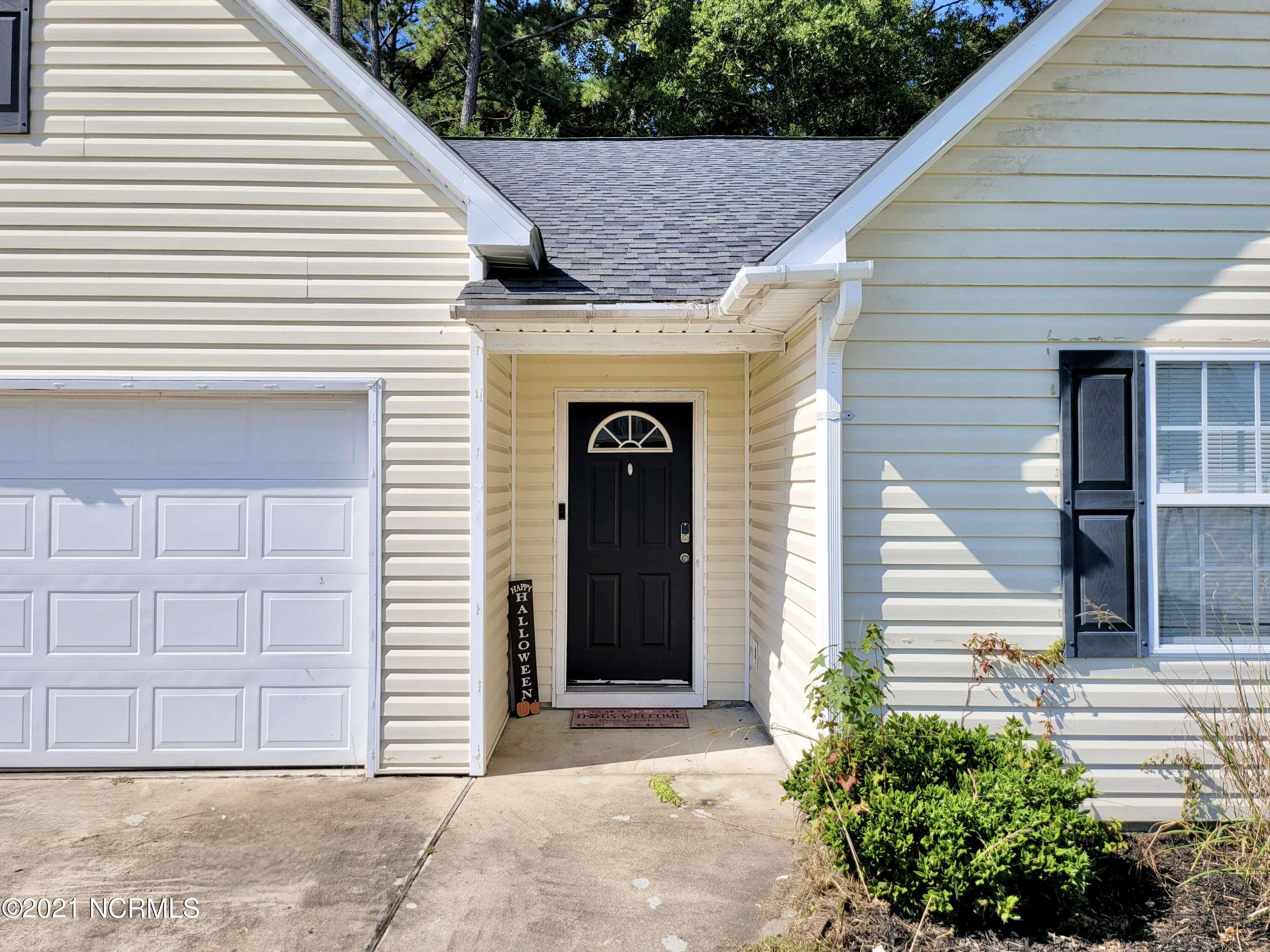 New Bern, NC 28560,188 Crooked Run DR