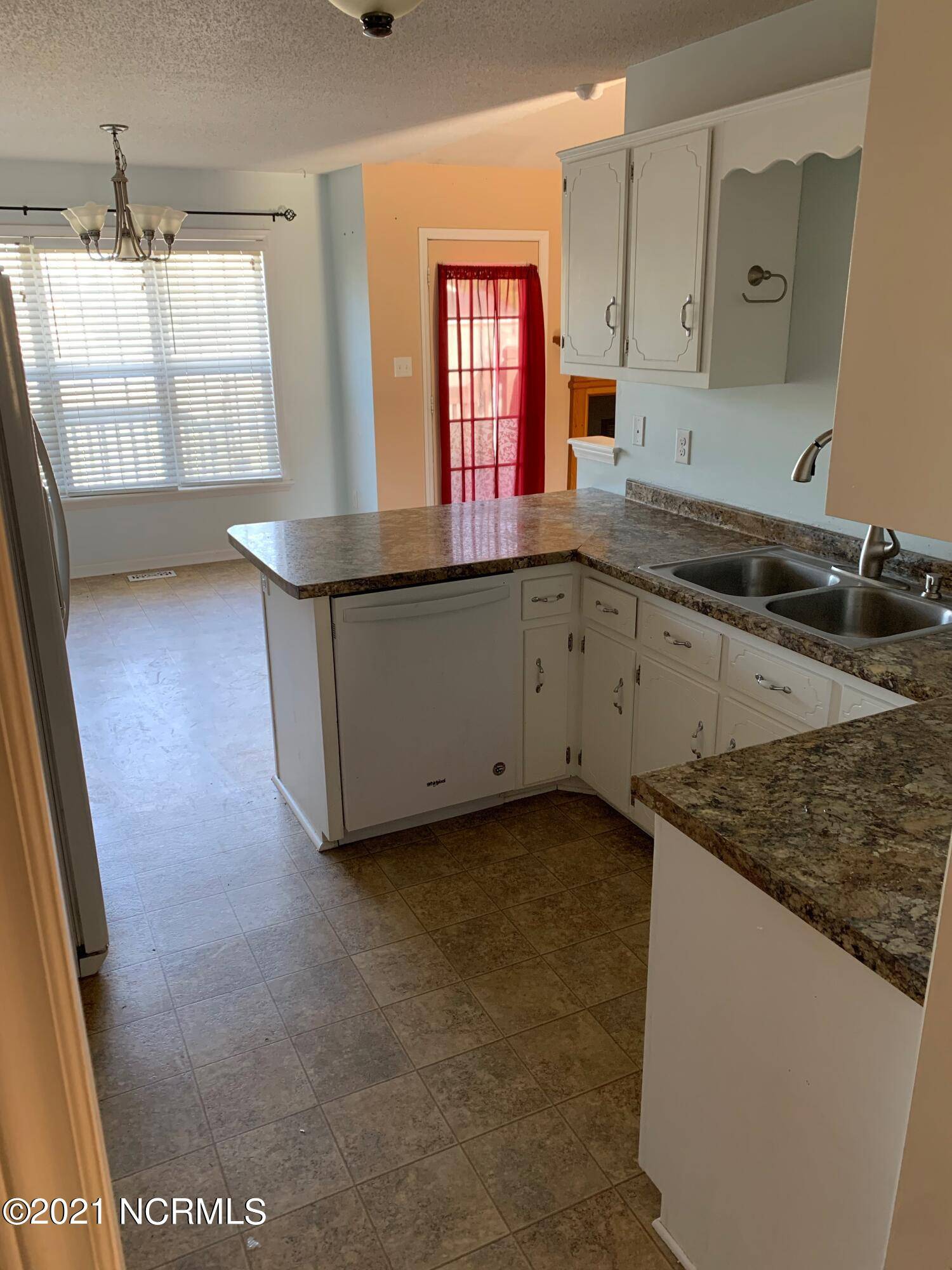 Jacksonville, NC 28540,98 Kanton DR