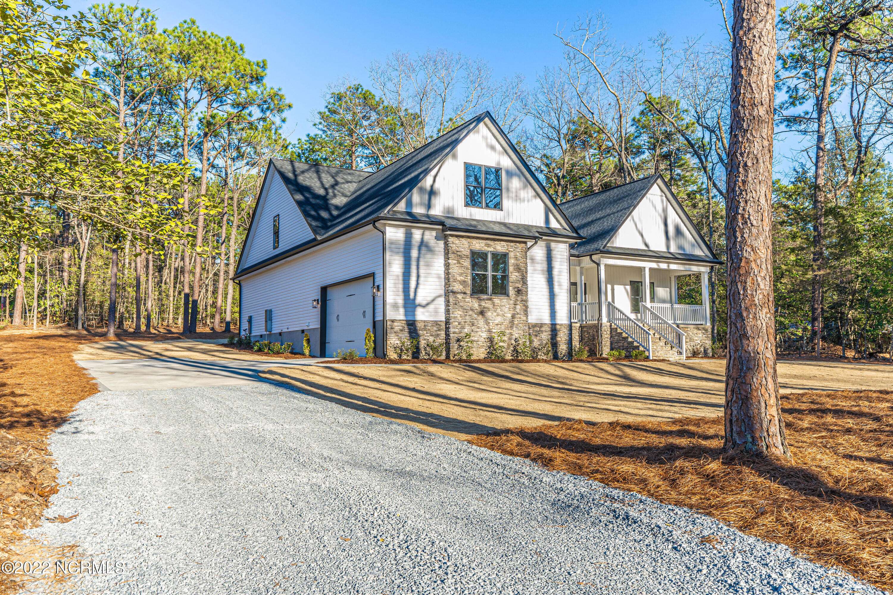 Southern Pines, NC 28387,185 Riding LN