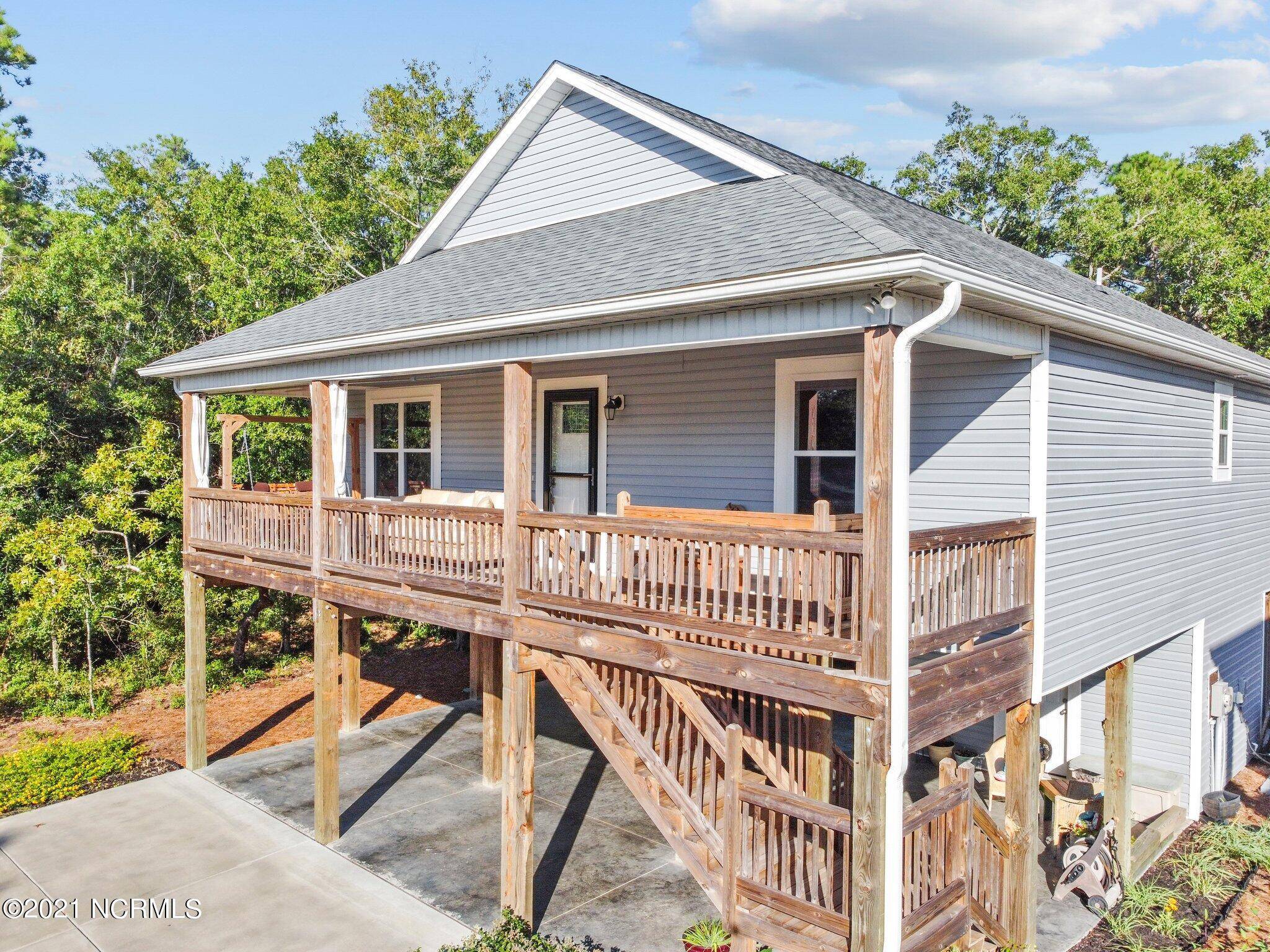 Oak Island, NC 28465,146 NE 4th Street