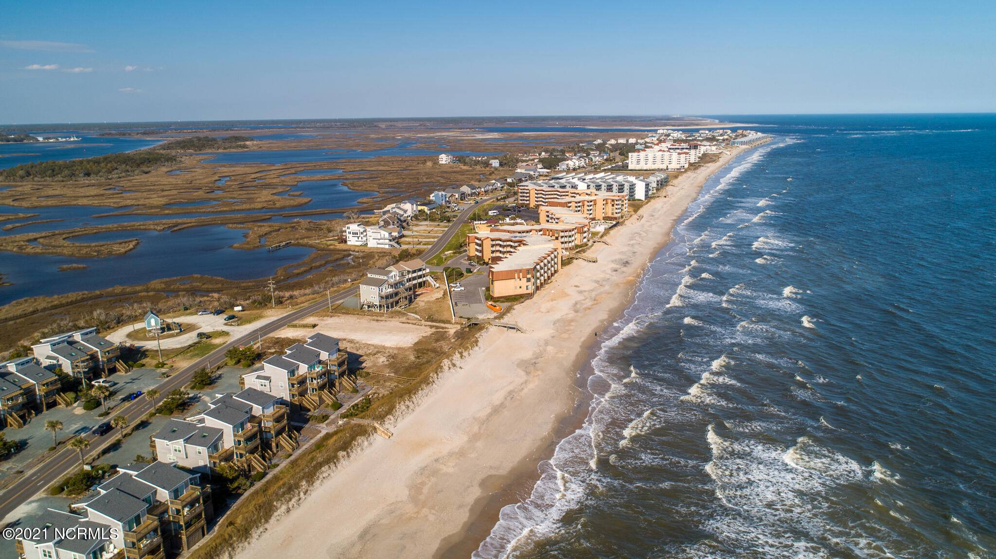 North Topsail Beach, NC 28460,1786 New River Inlet RD