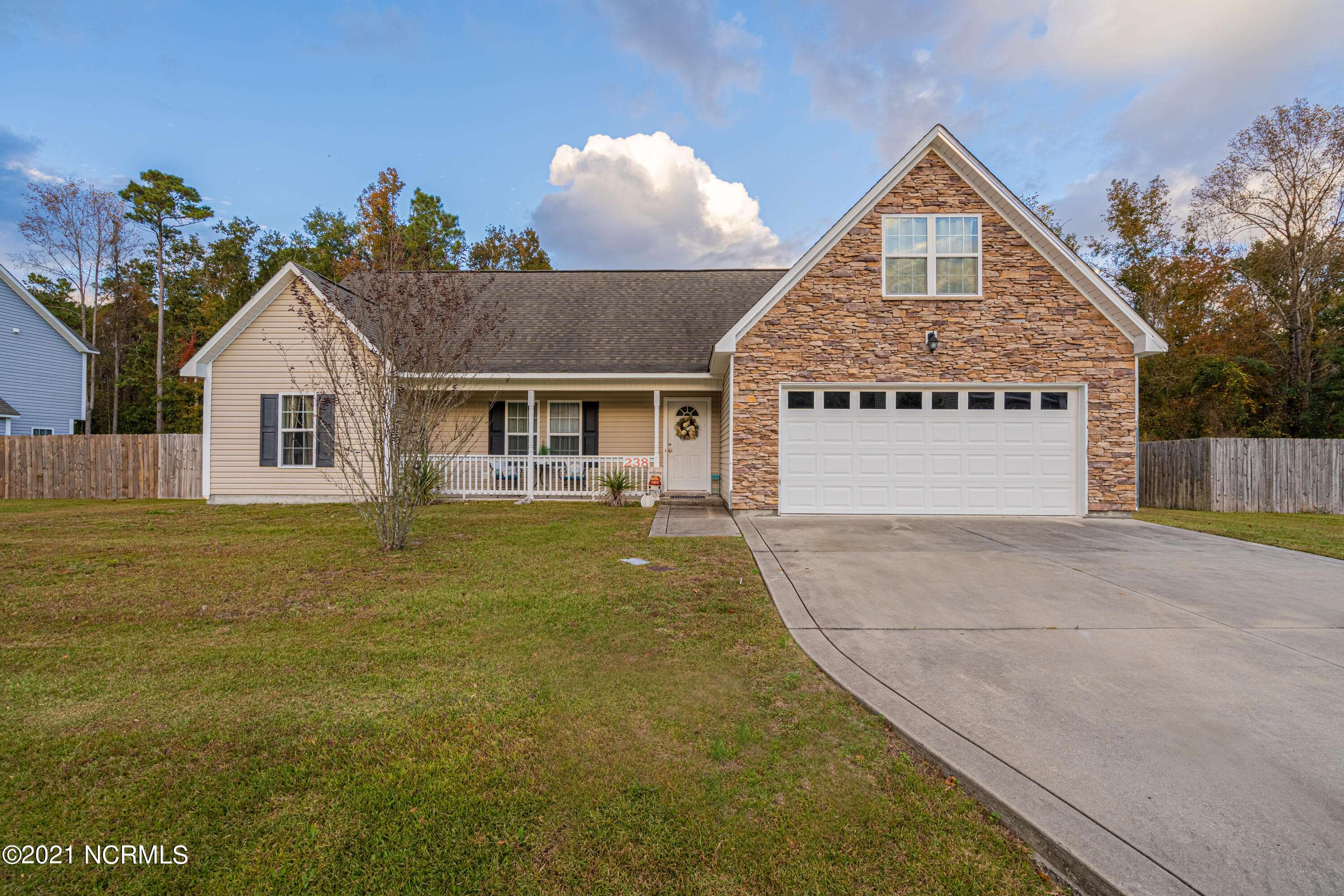 Jacksonville, NC 28540,238 Blue Creek Farms DR