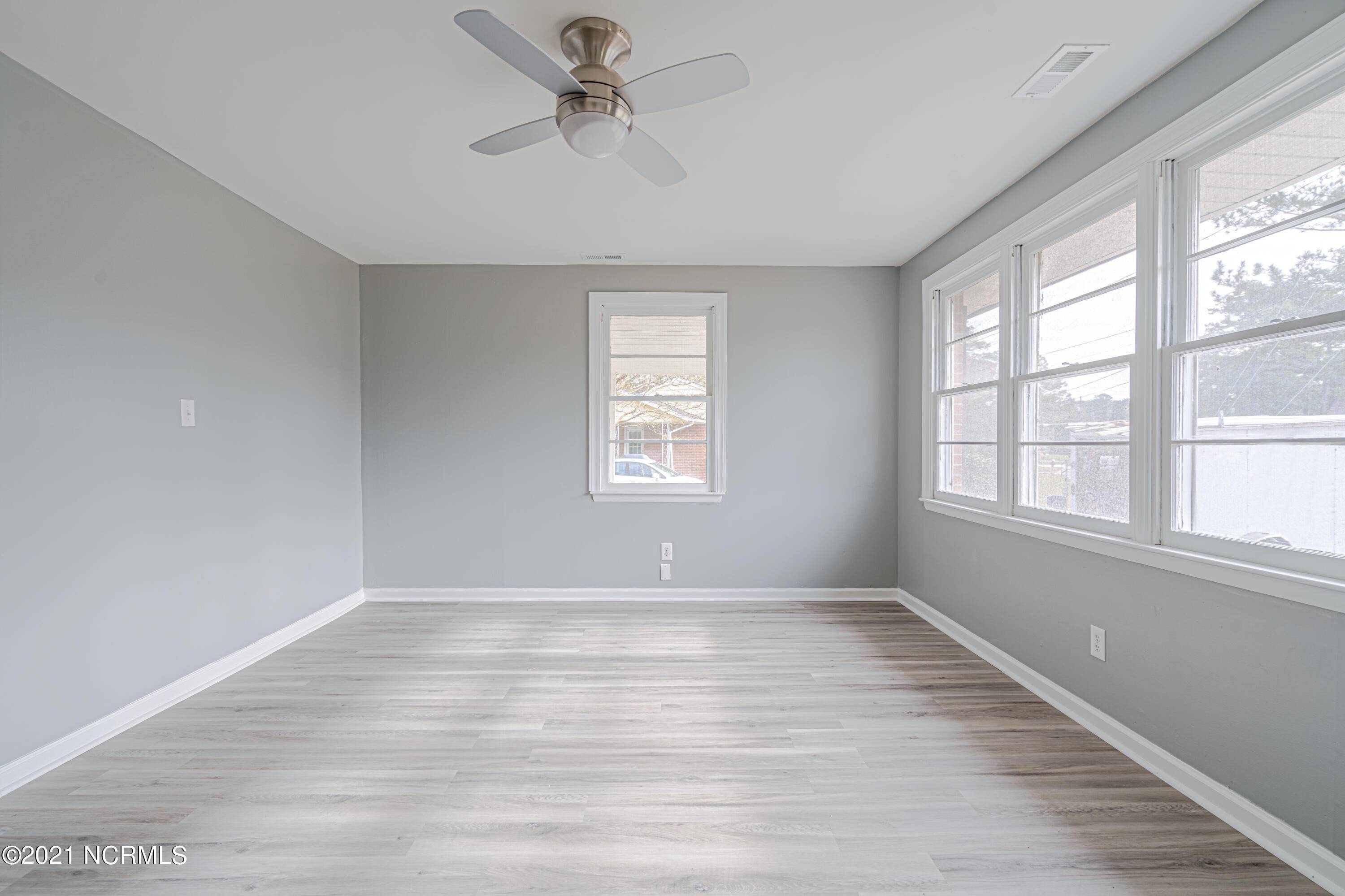 Jacksonville, NC 28540,9 Kitt DR