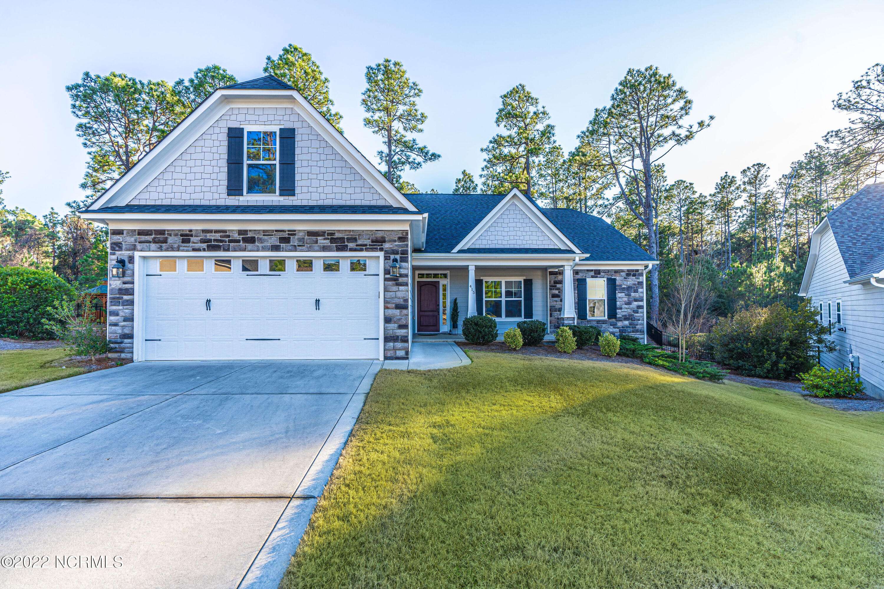 Southern Pines, NC 28387,415 N Bracken Fern LN