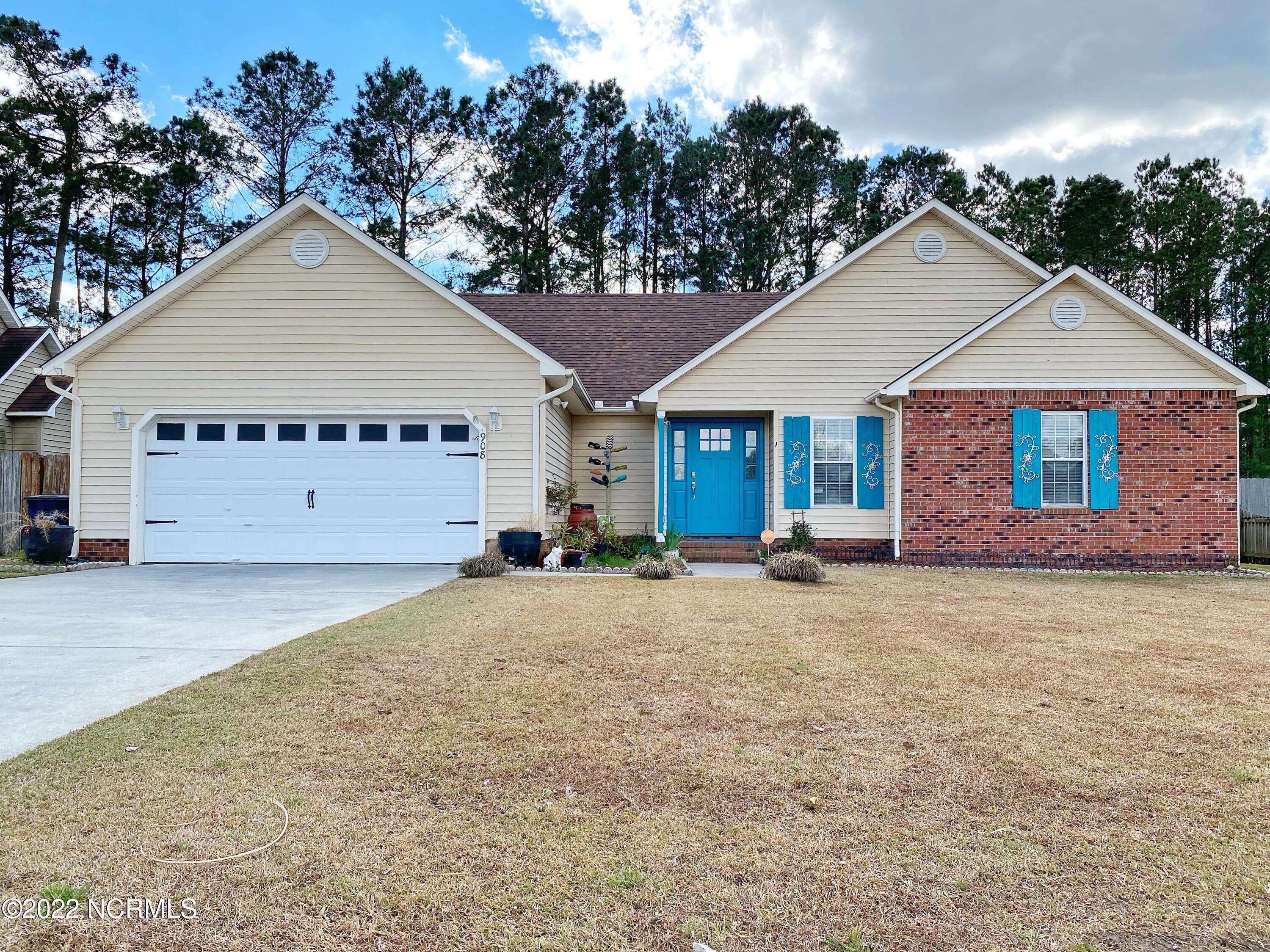 Jacksonville, NC 28546,908 Huff DR