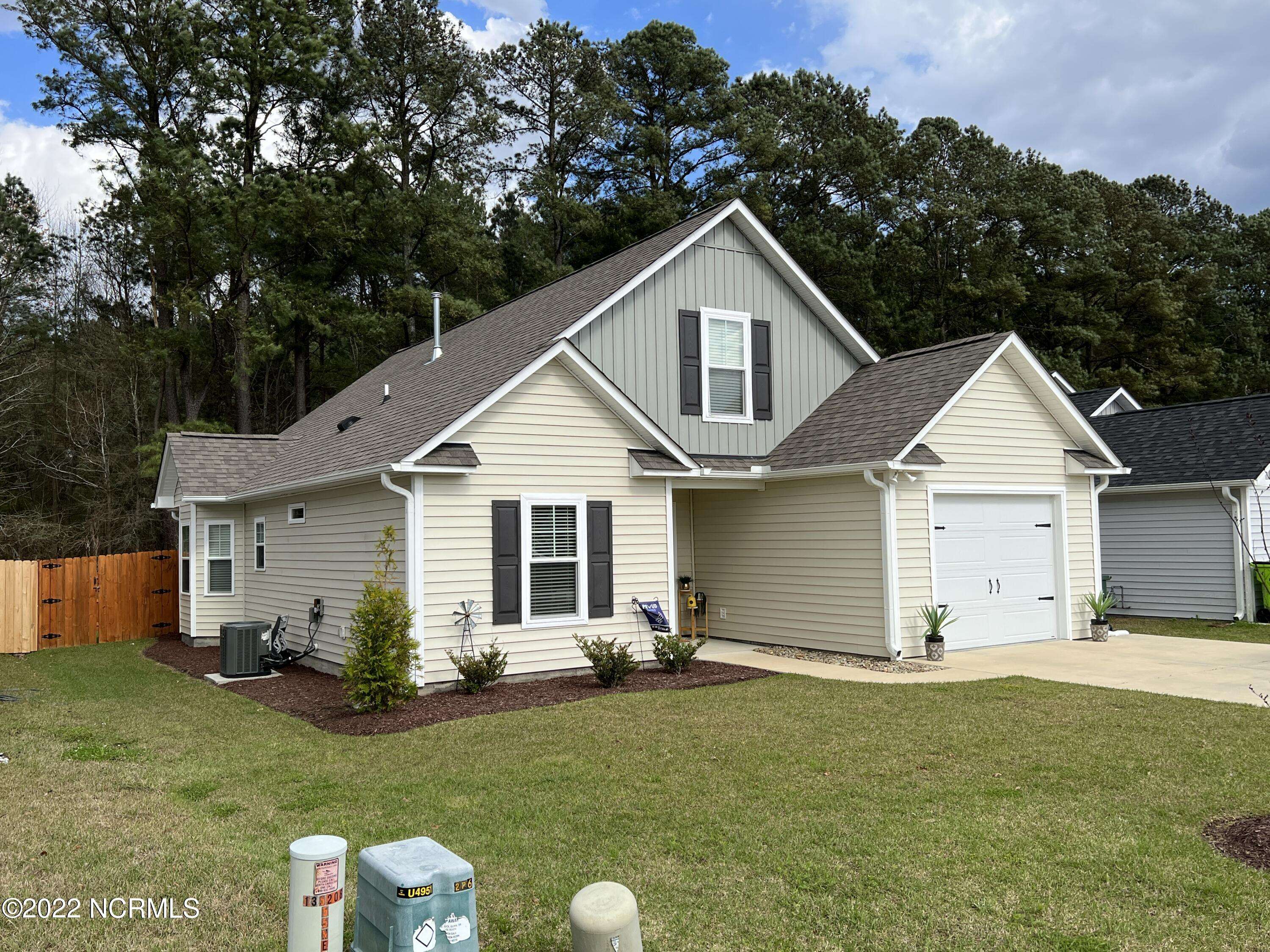 New Bern, NC 28560,311 Woolard TRL