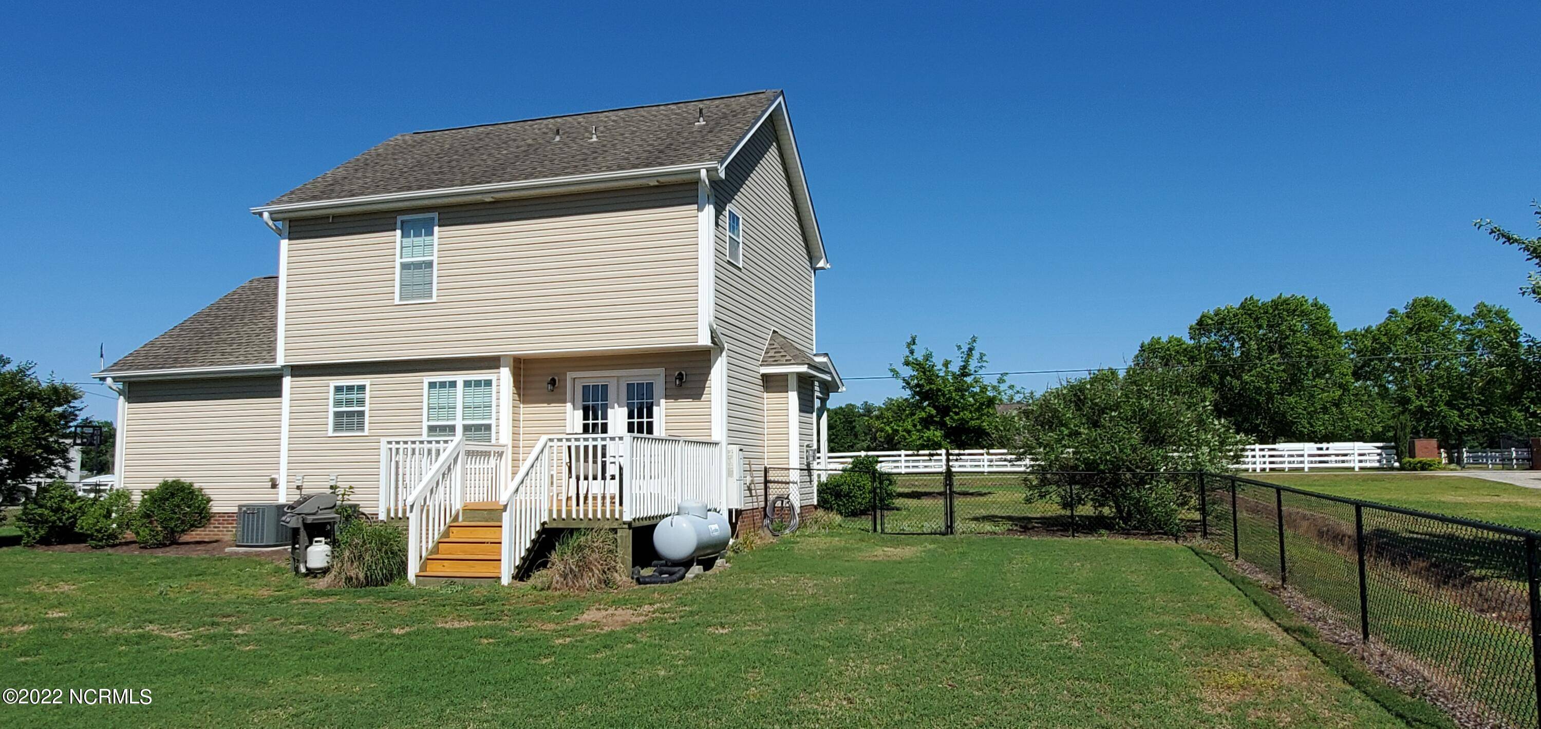 Clinton, NC 28328,1545 Old Raleigh RD