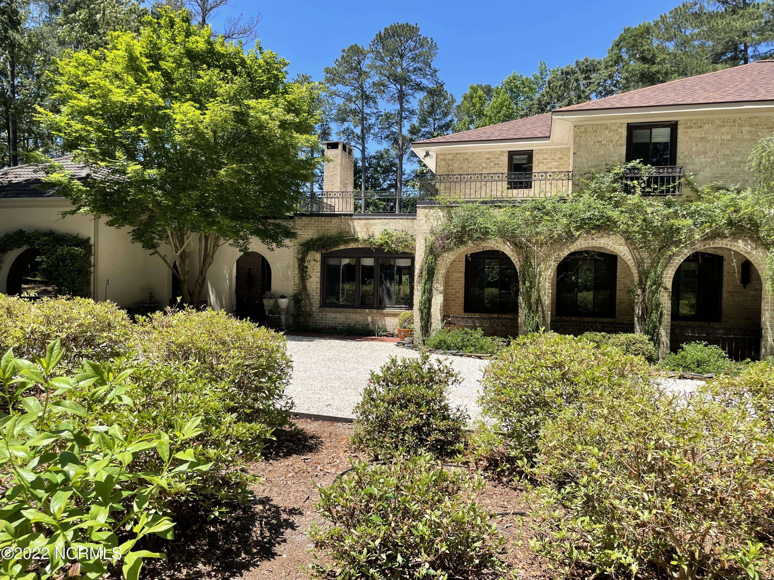 Greenville, NC 27858,171 Holly Hills RD