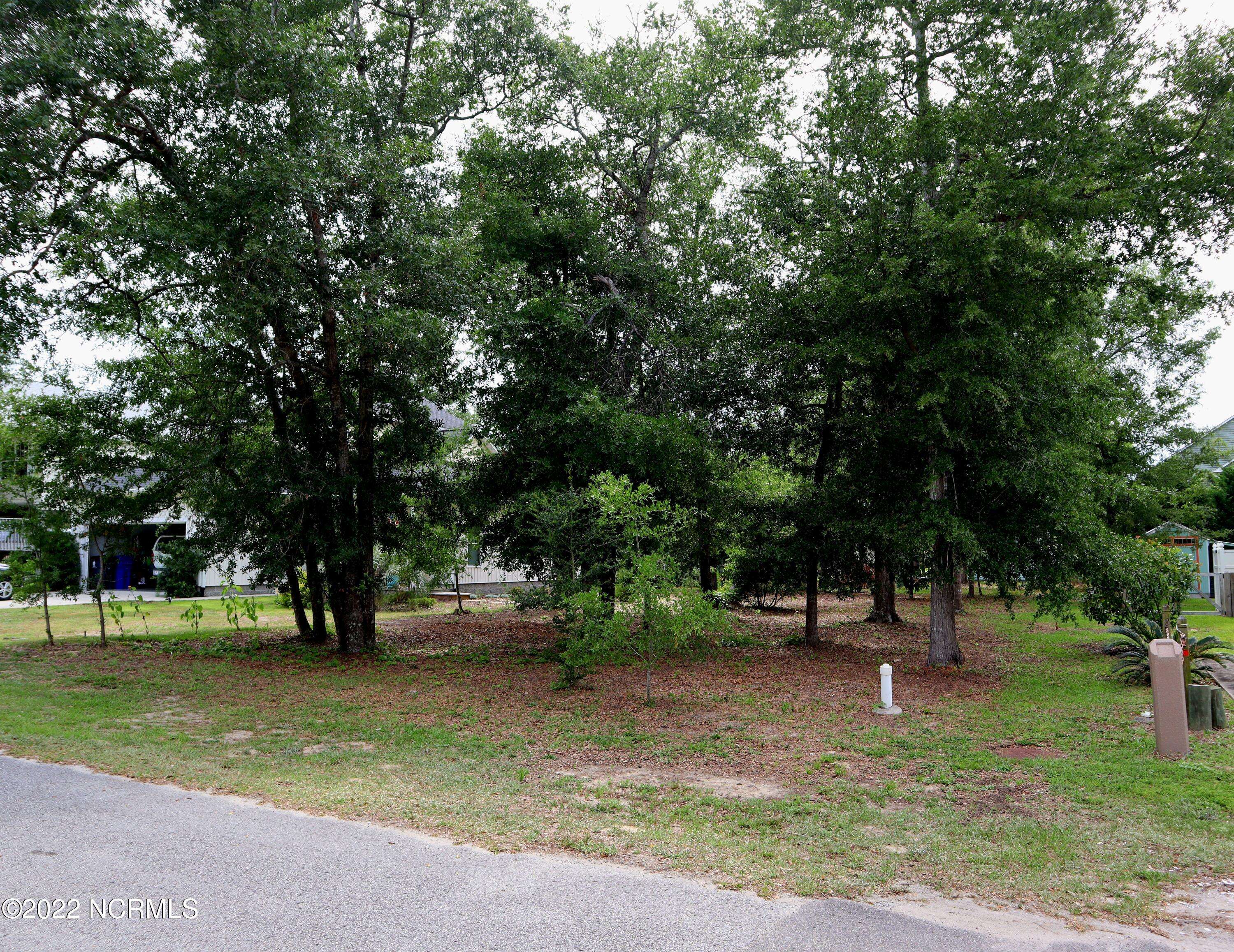 Oak Island, NC 28465,153 NE 11th ST