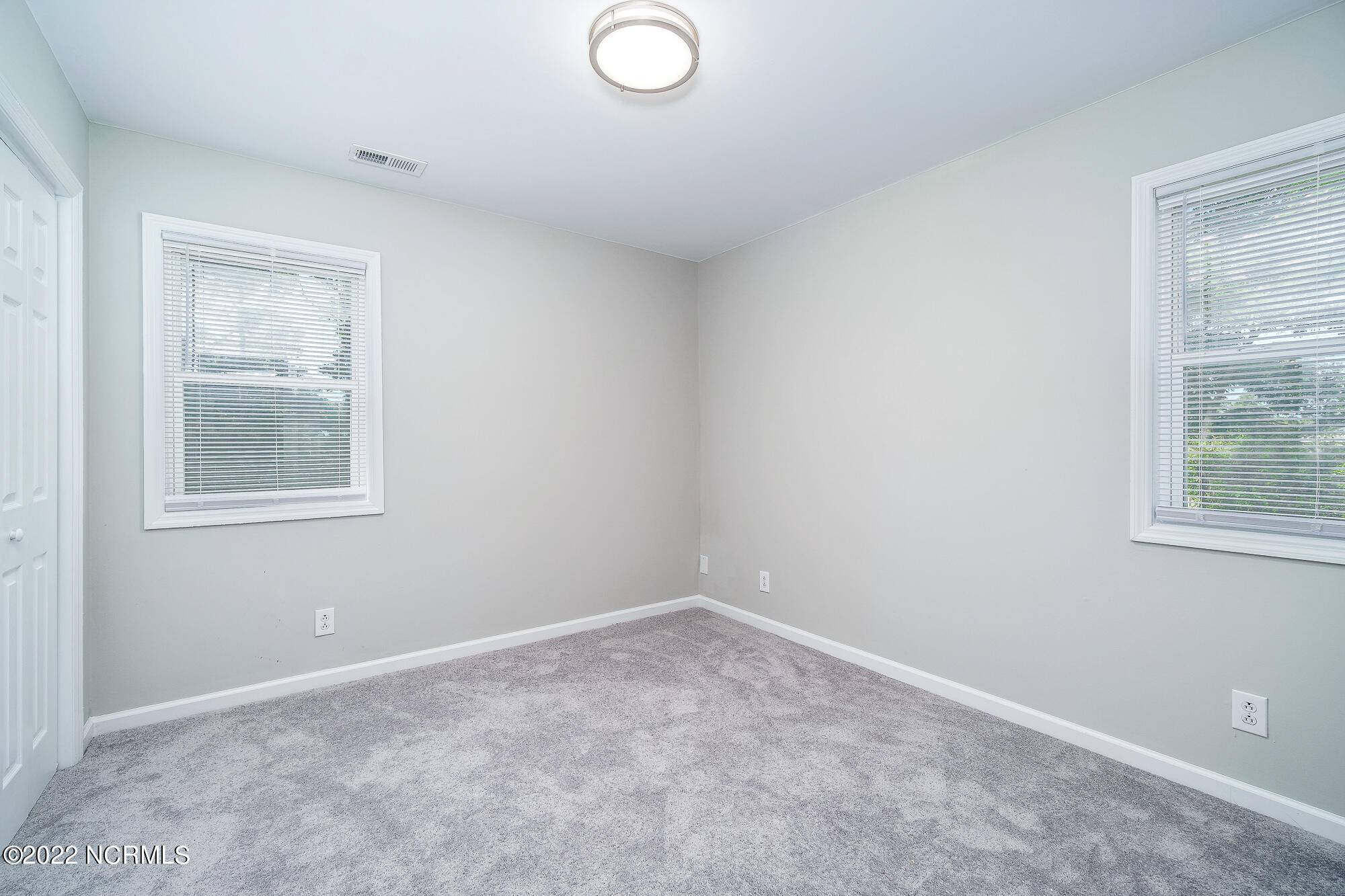 Beaufort, NC 28516,214 Bell Creek DR