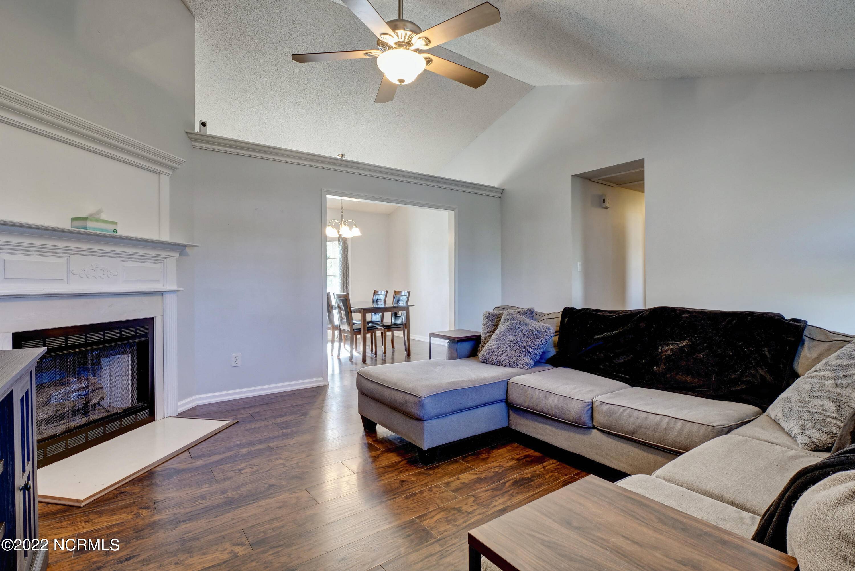 Hubert, NC 28539,206 Quail Creek CT