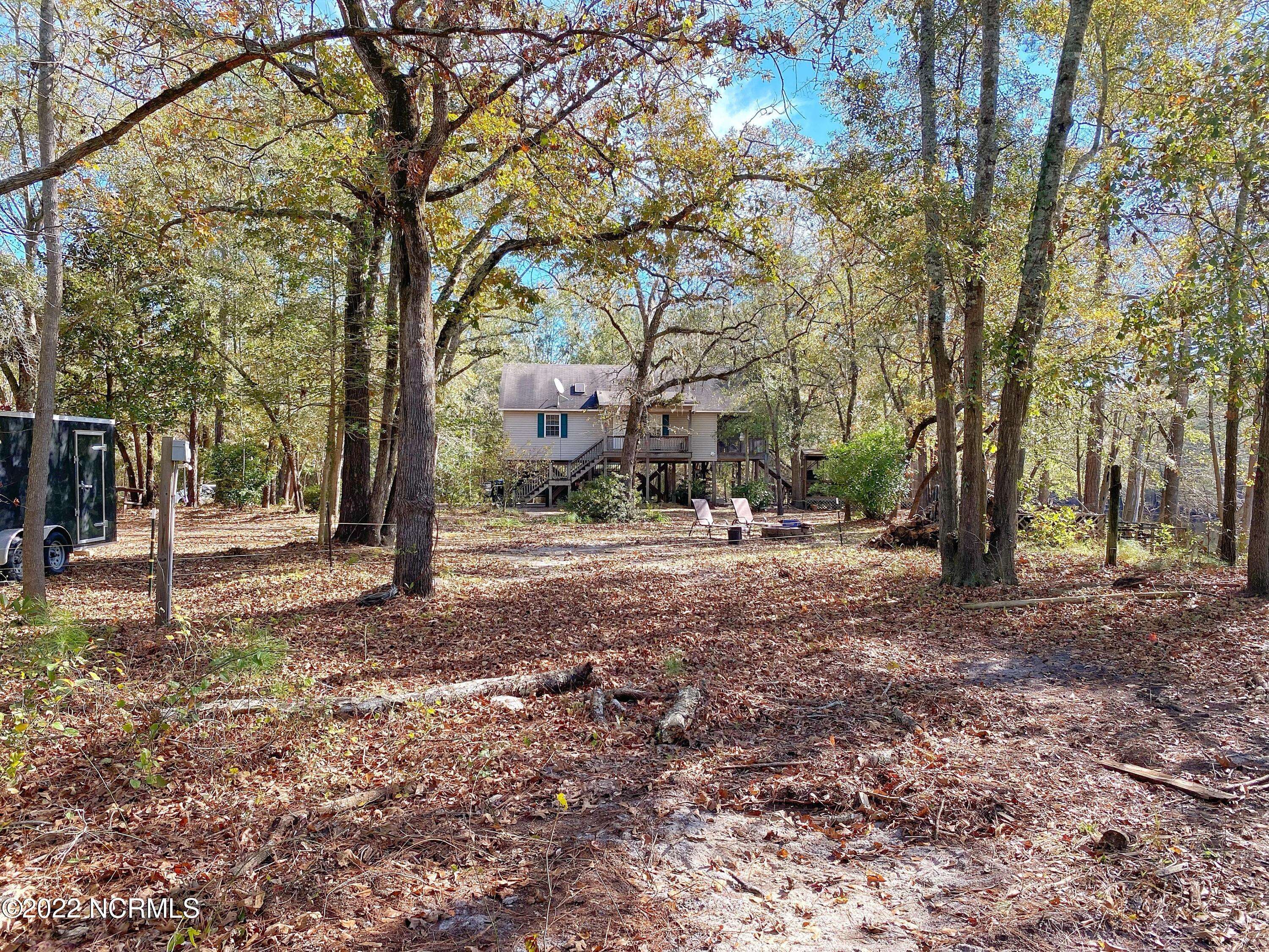 Burgaw, NC 28425,371 River TRL