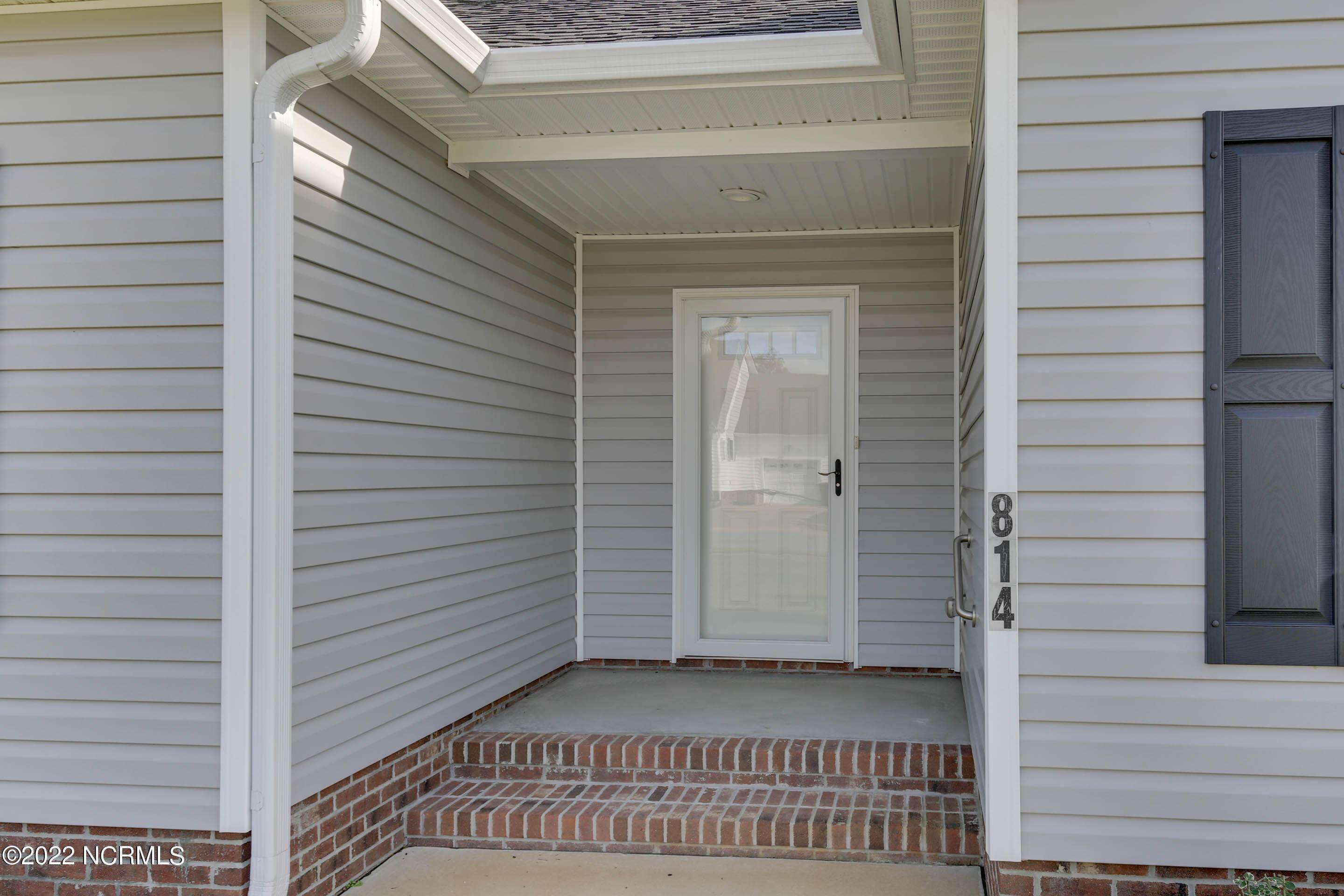 Elizabeth City, NC 27909,814 Compass DR