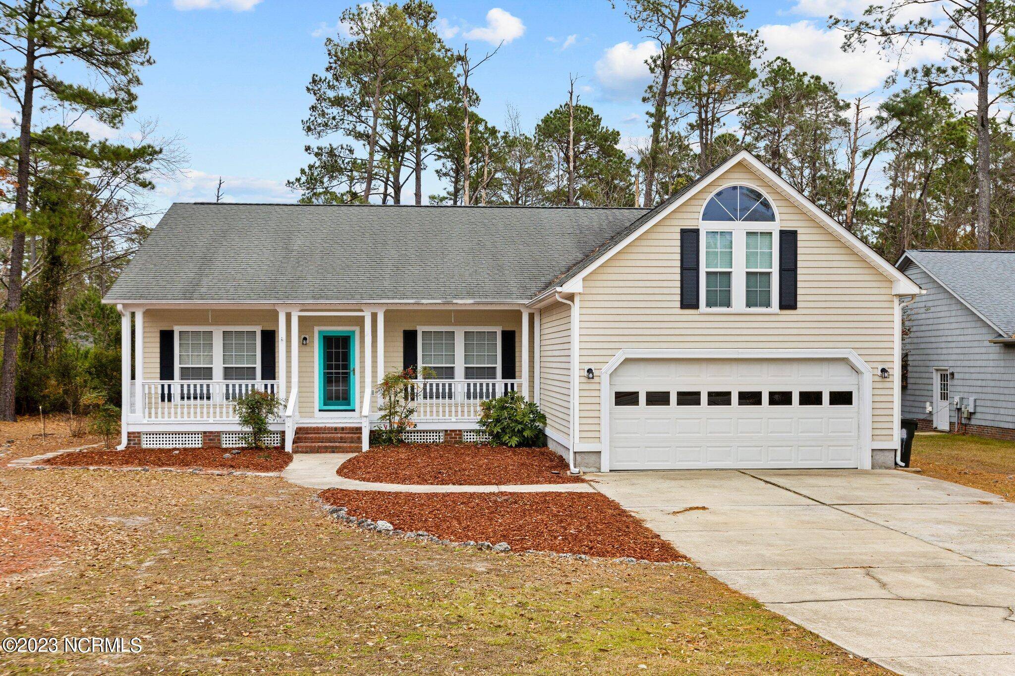 New Bern, NC 28560,806 Black Swan Road