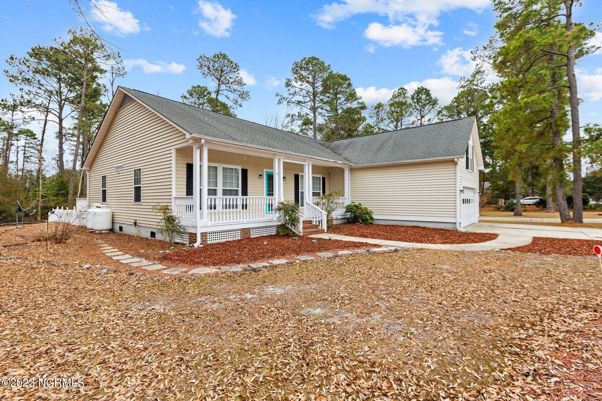 New Bern, NC 28560,806 Black Swan Road