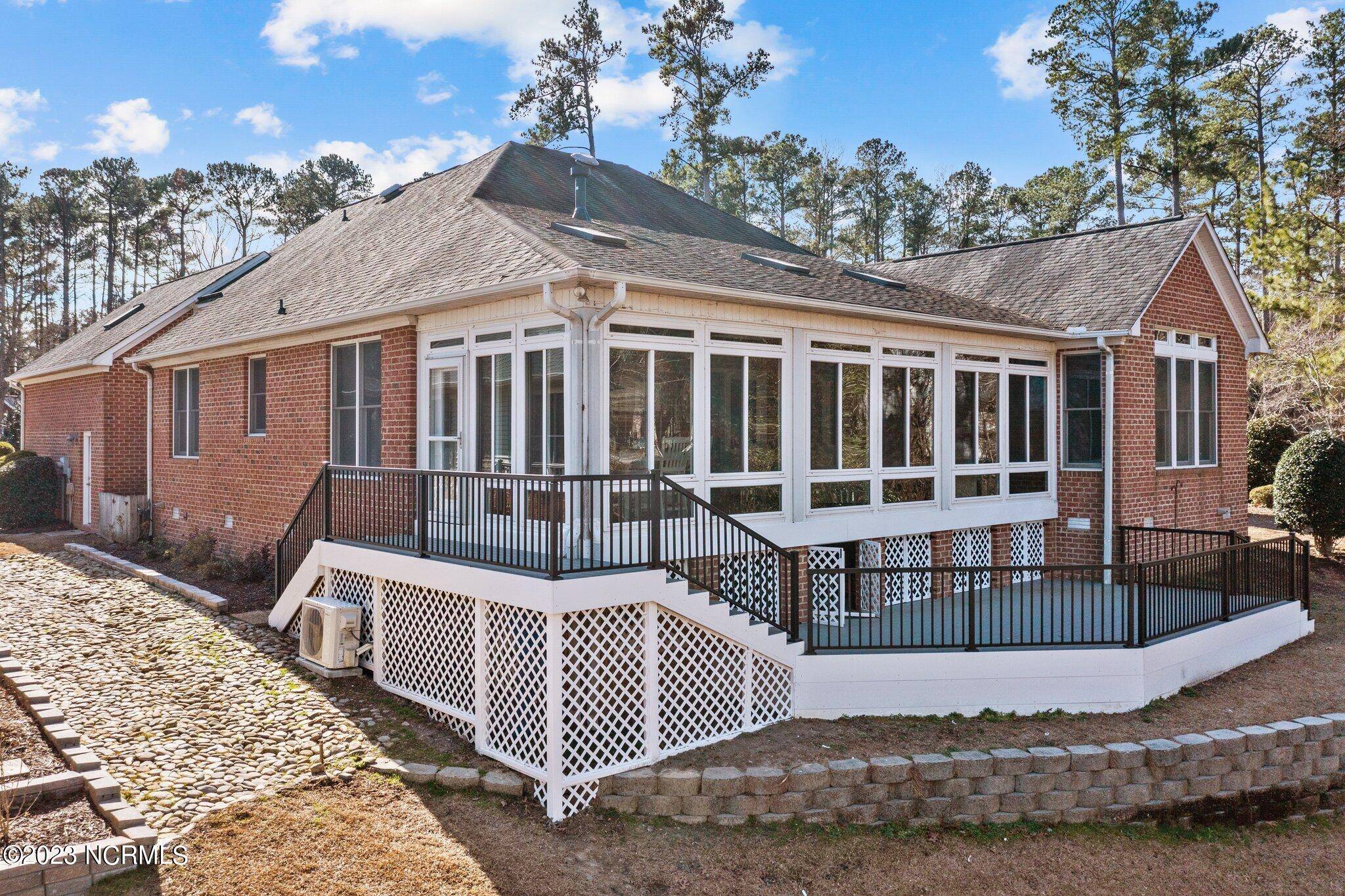 Chocowinity, NC 27817,101 Bay RDG