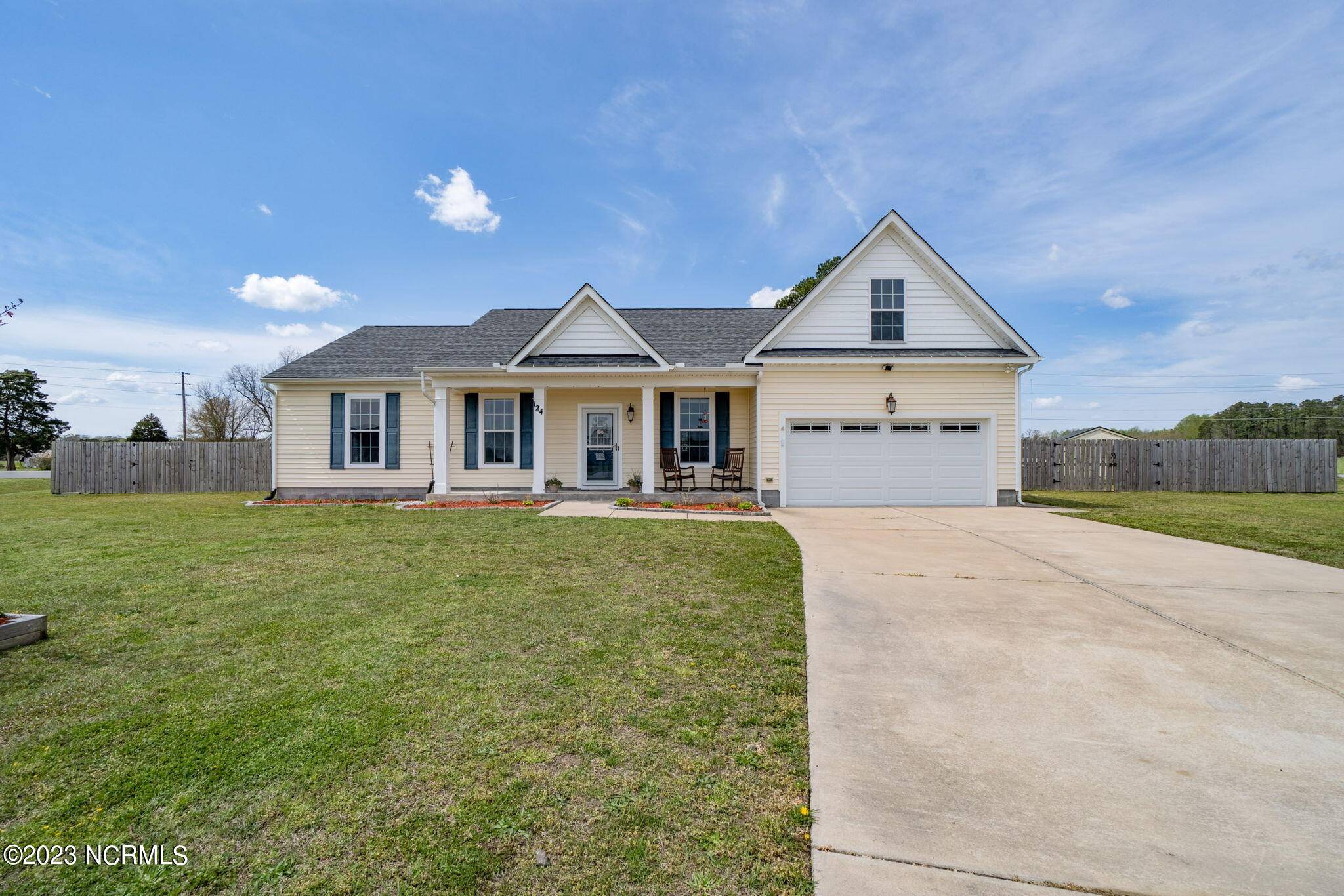Elizabeth City, NC 27909,124 Red Maple DR