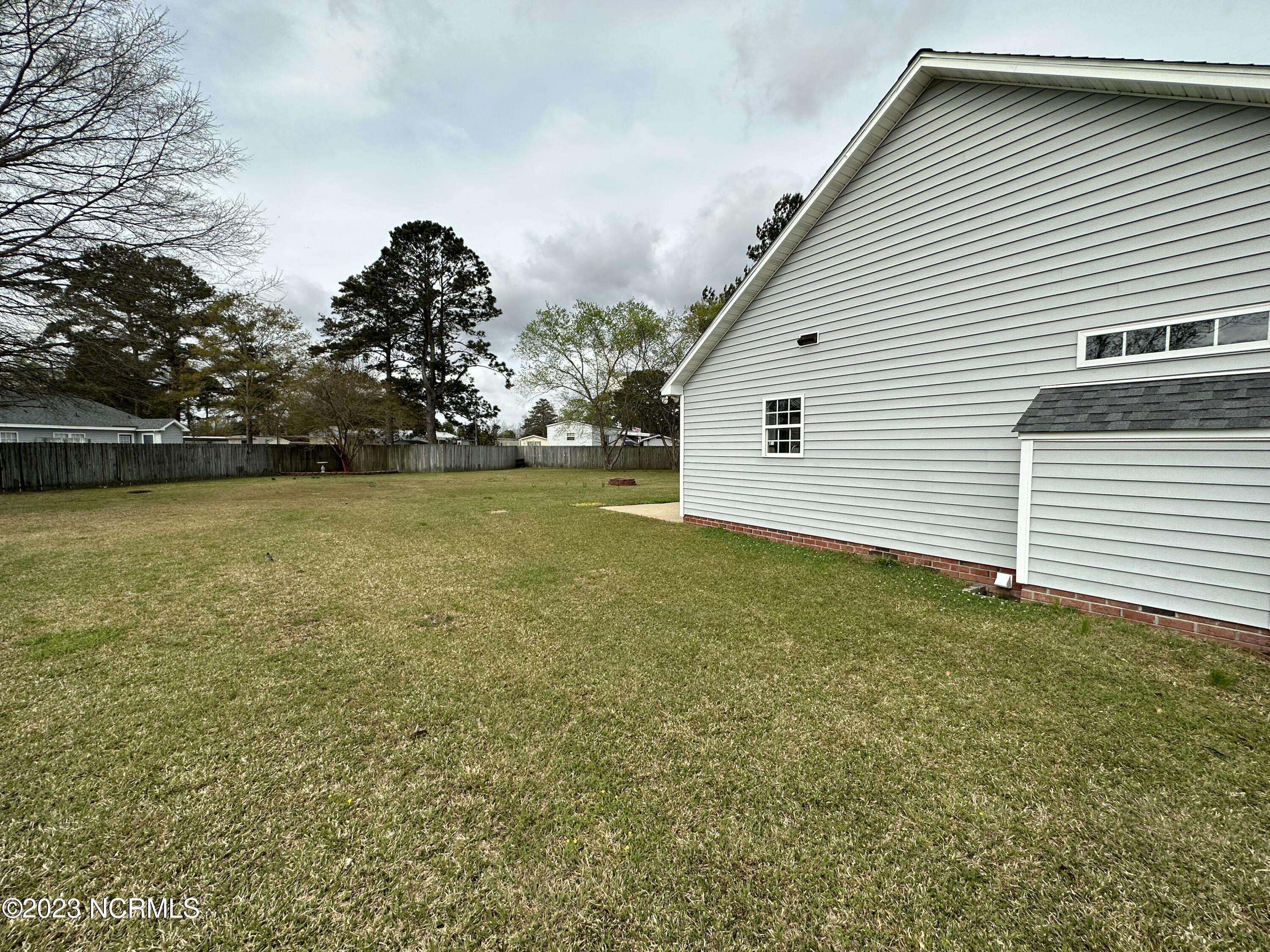 Winterville, NC 28590,319 Johnson Lane