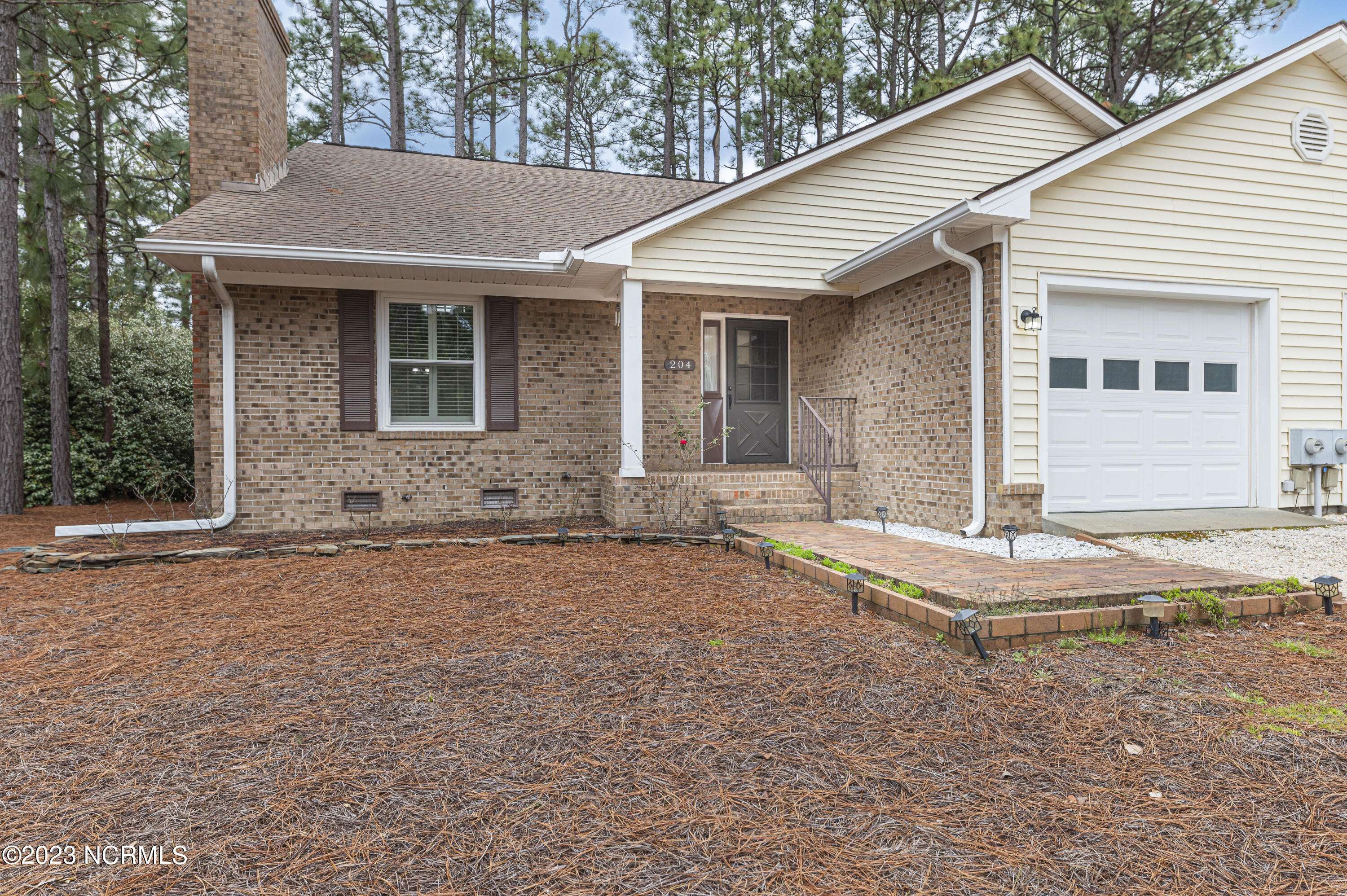 Aberdeen, NC 28315,204 Laforet CT