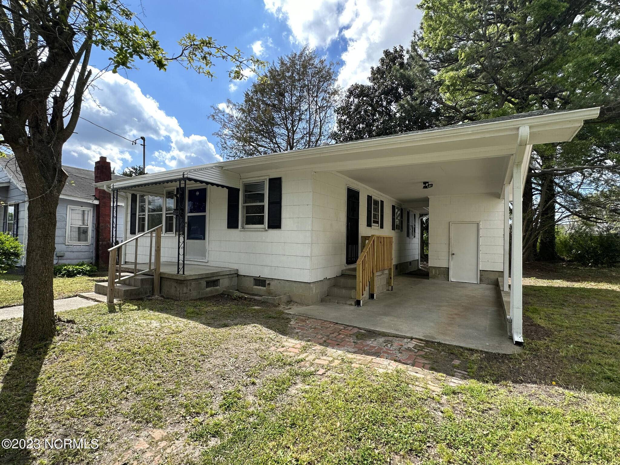 Farmville, NC 27828,3754 Cameron ST