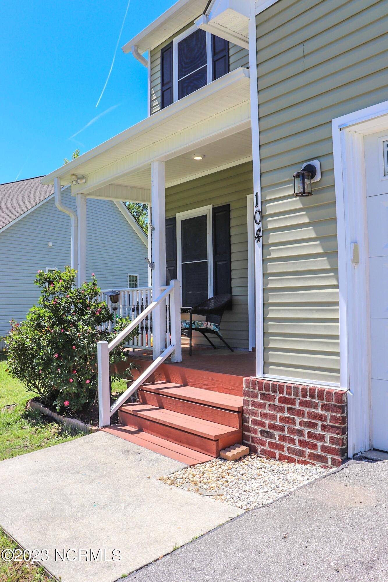 Jacksonville, NC 28540,104 Eagle River CT