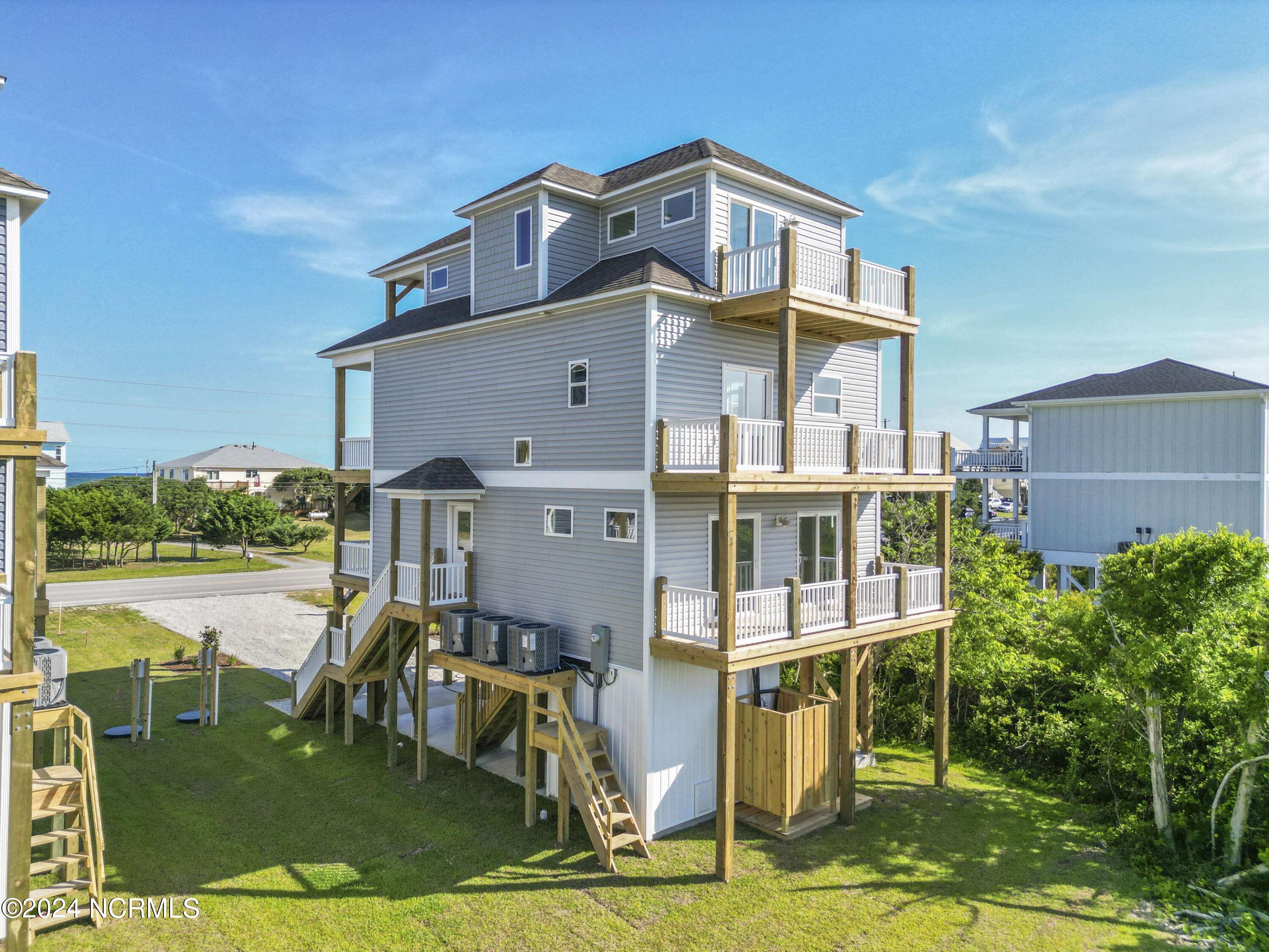 North Topsail Beach, NC 28460,3619 Island DR