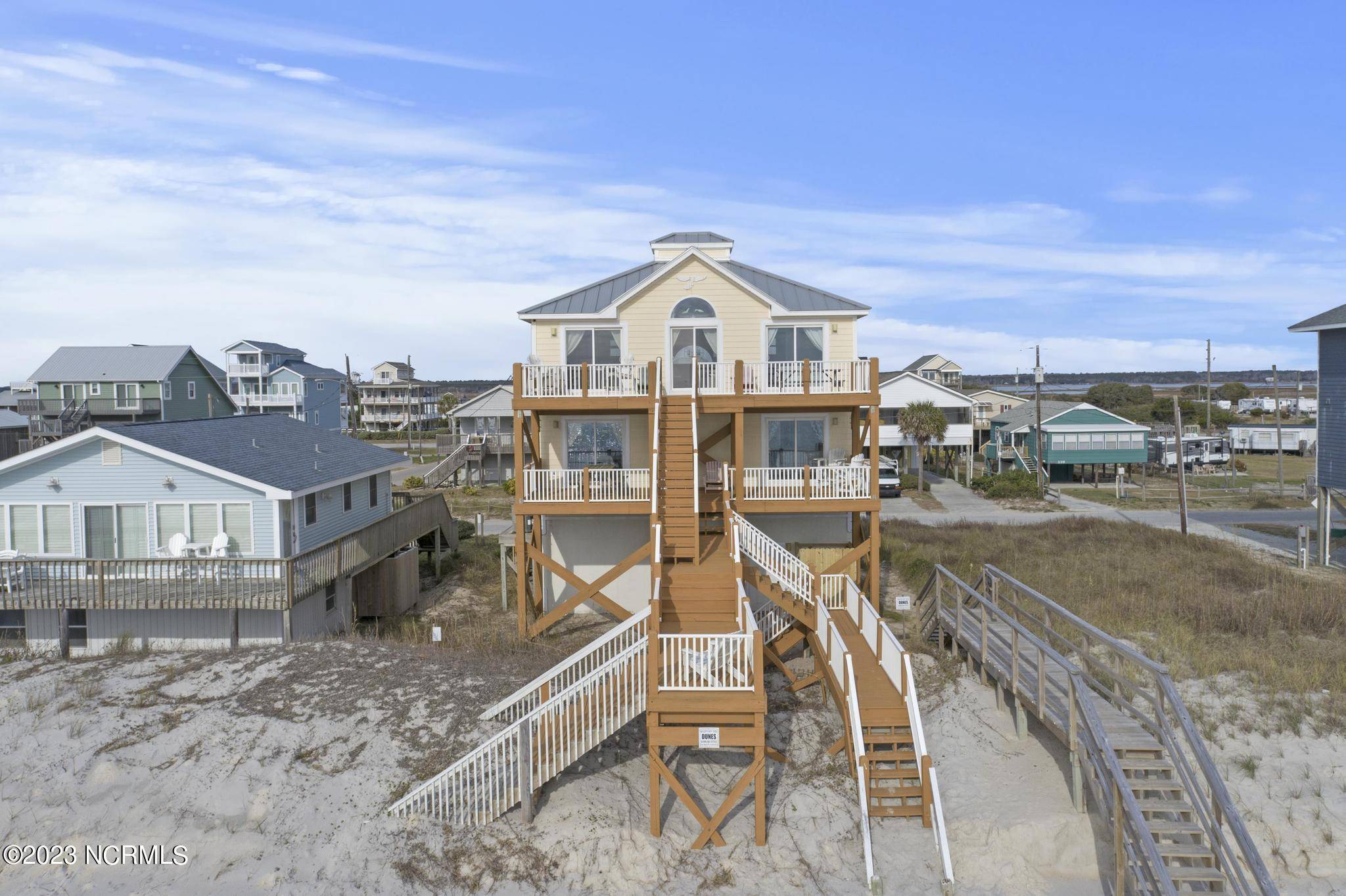 North Topsail Beach, NC 28460,330 Sea Shore Drive