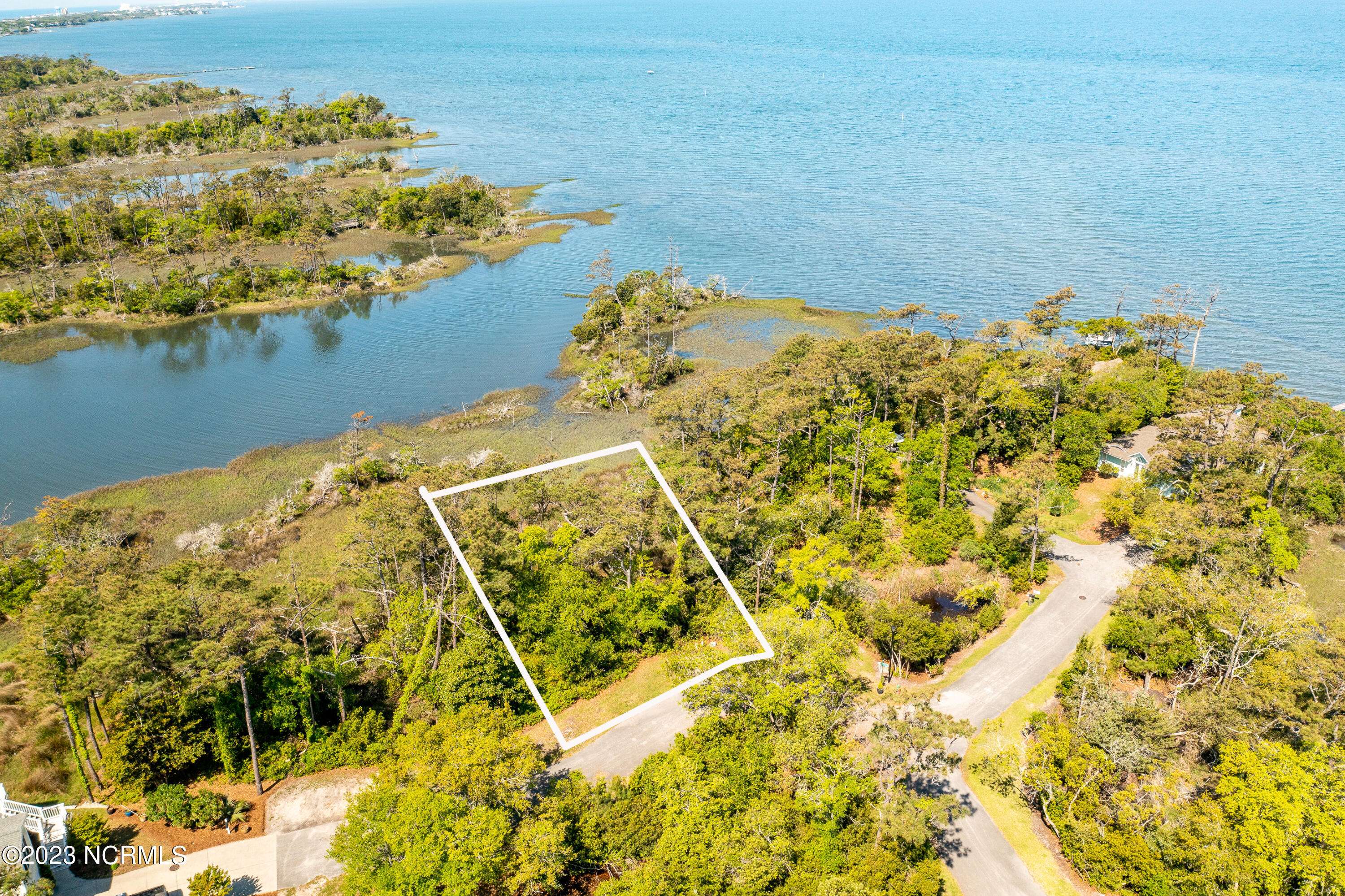 Pine Knoll Shores, NC 28512,4 West CT