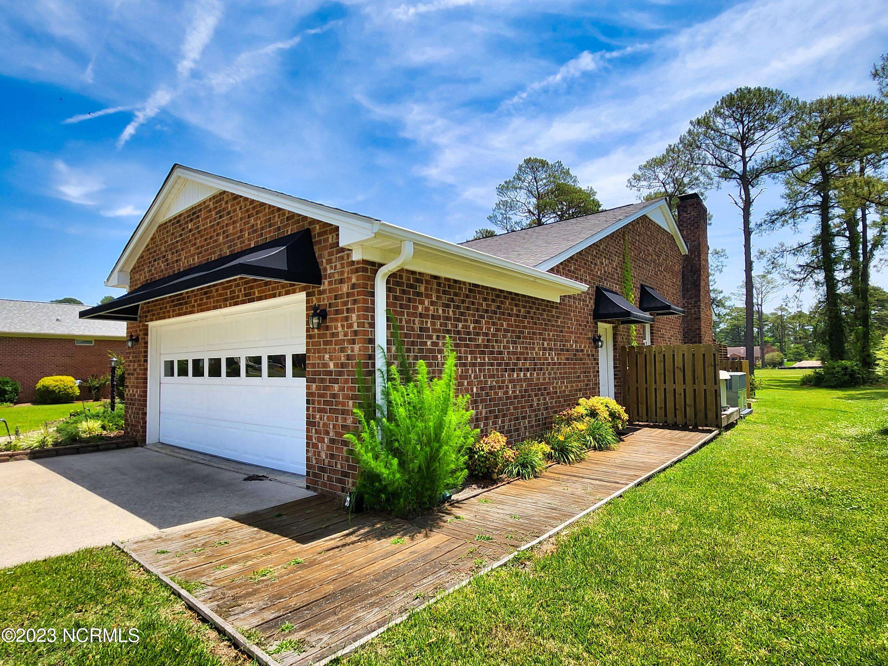 New Bern, NC 28560,1312 Santa Lucia Drive