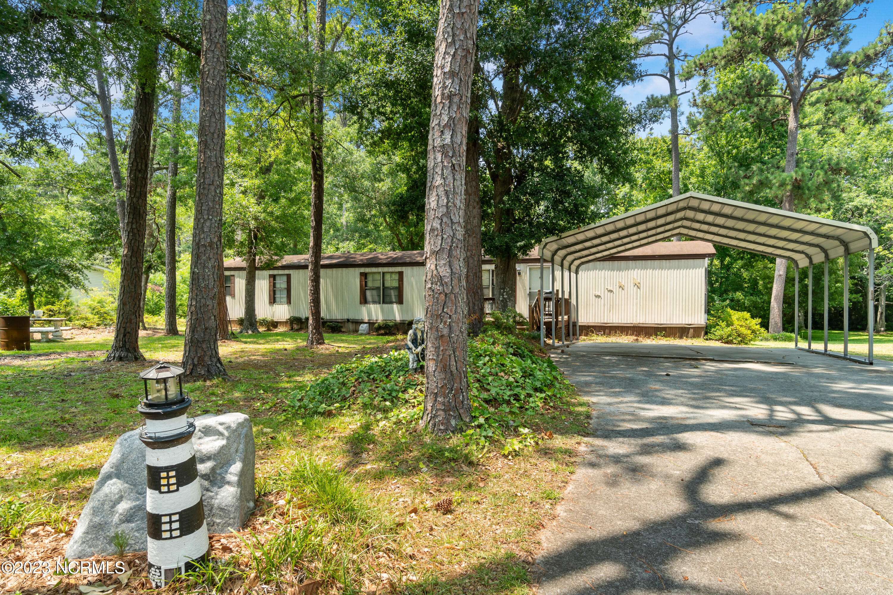 Newport, NC 28570,151 Bogue Forest DR