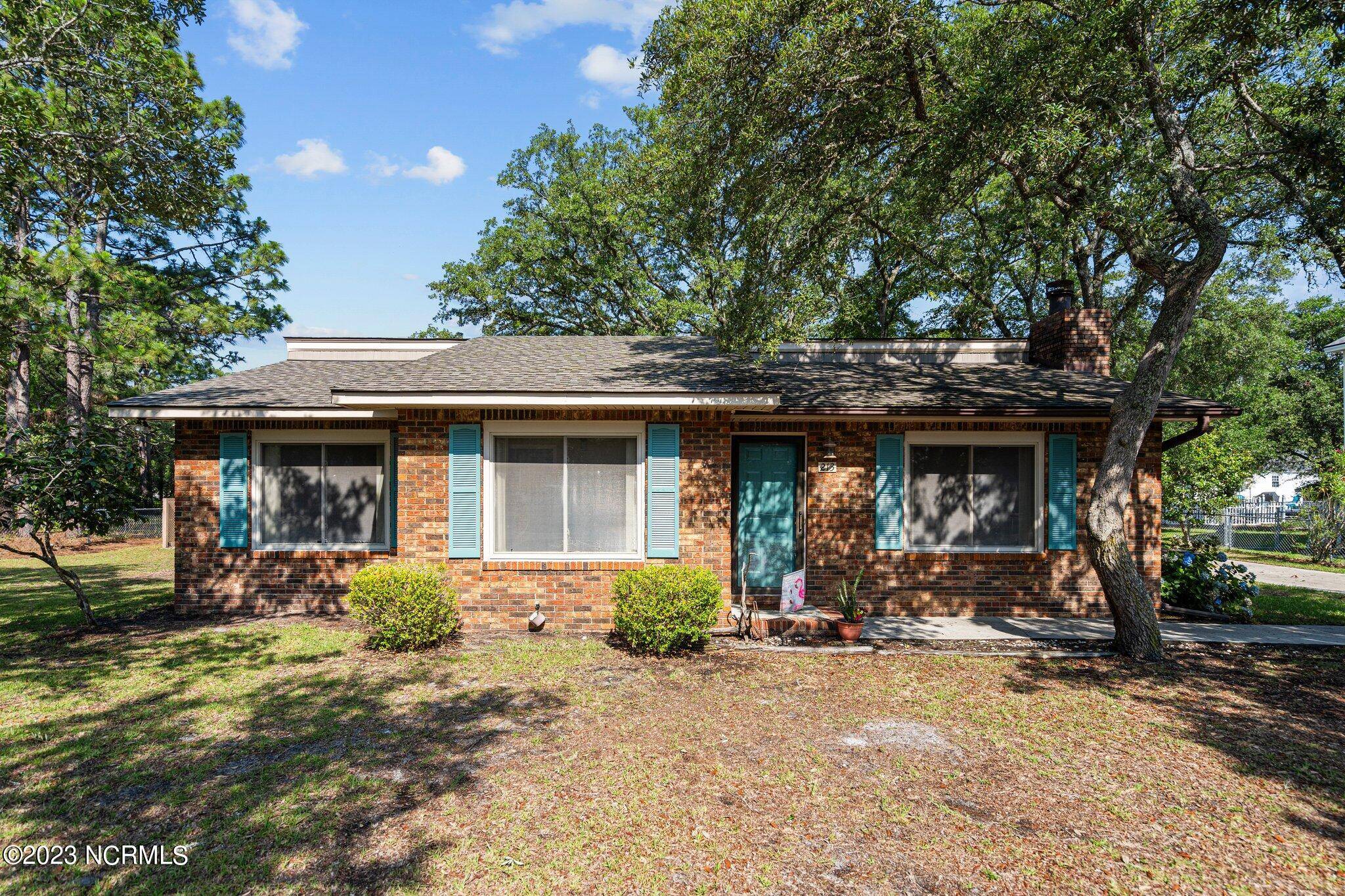 Oak Island, NC 28465,213 NE 59th ST