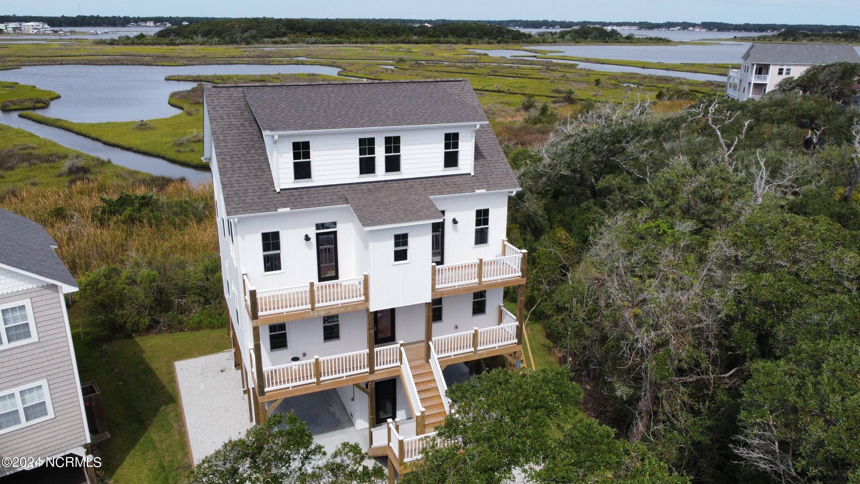 North Topsail Beach, NC 28460,310 Bay CIR