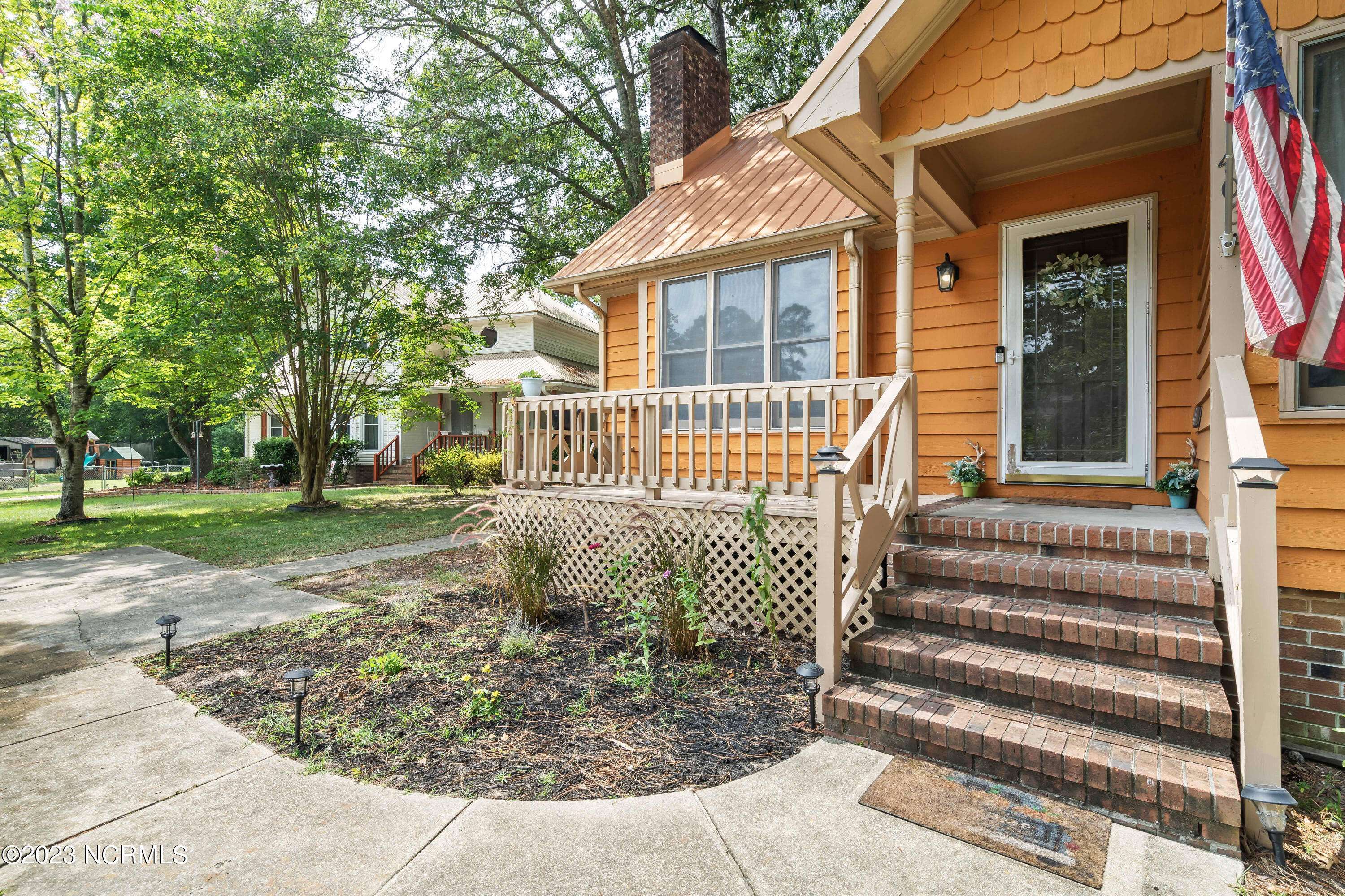 Jacksonville, NC 28540,406 S Brookside CT