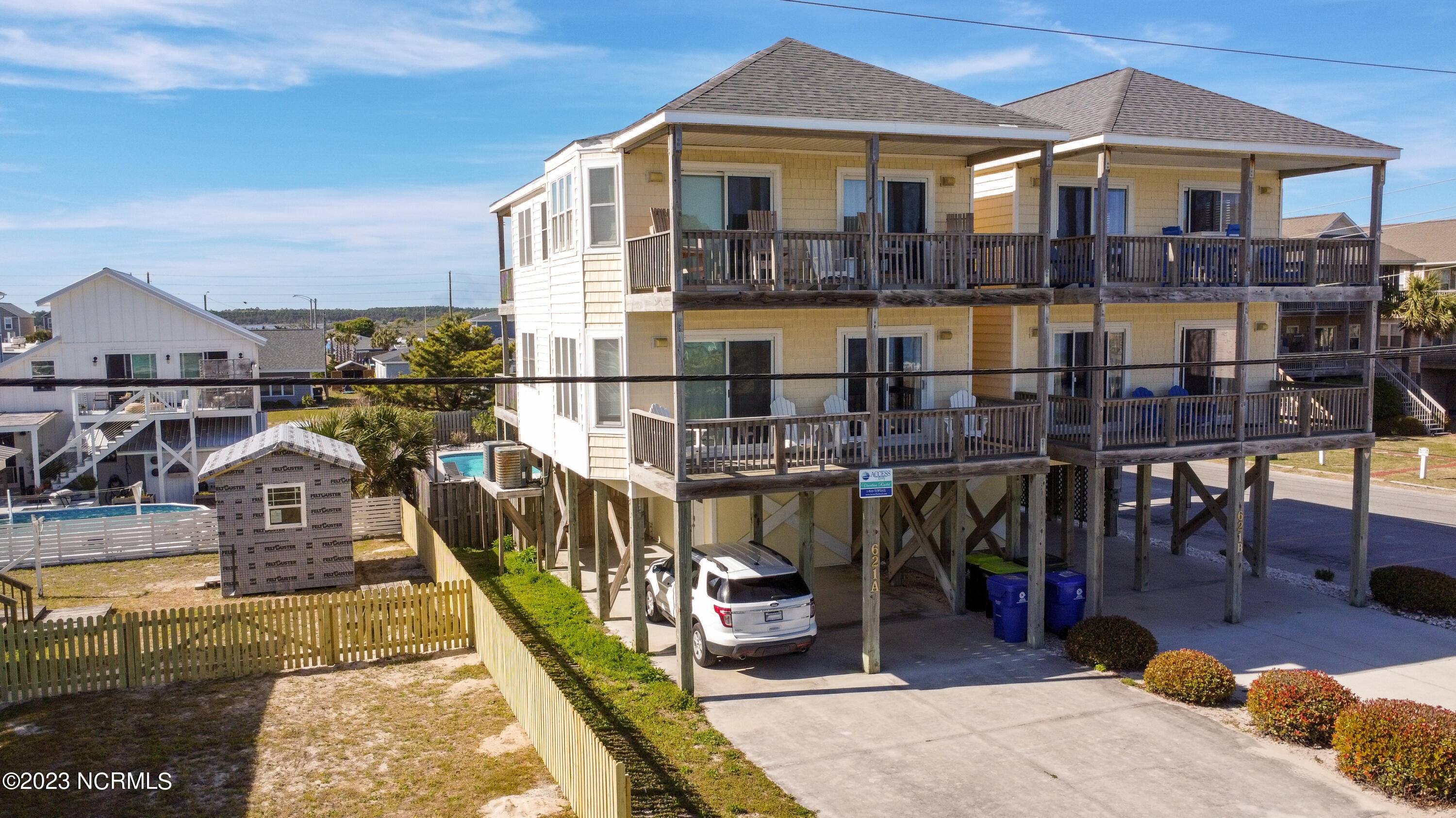 Surf City, NC 28445,621 N Shore Drive #A