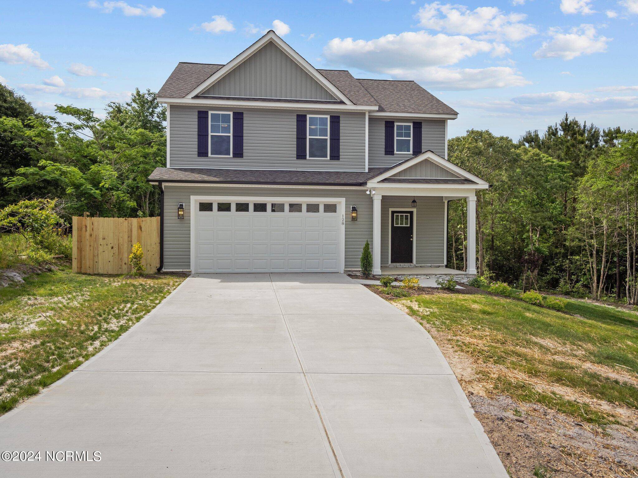 Hubert, NC 28539,128 Beagle DR