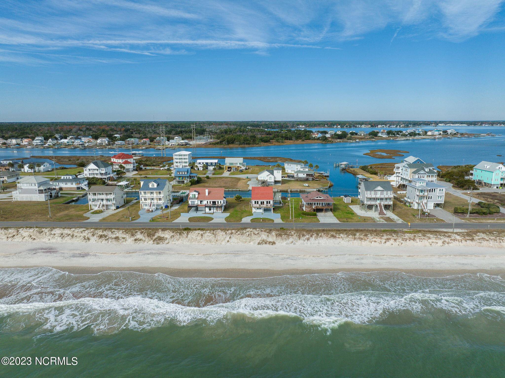 North Topsail Beach, NC 28460,1669 New River Inlet Road