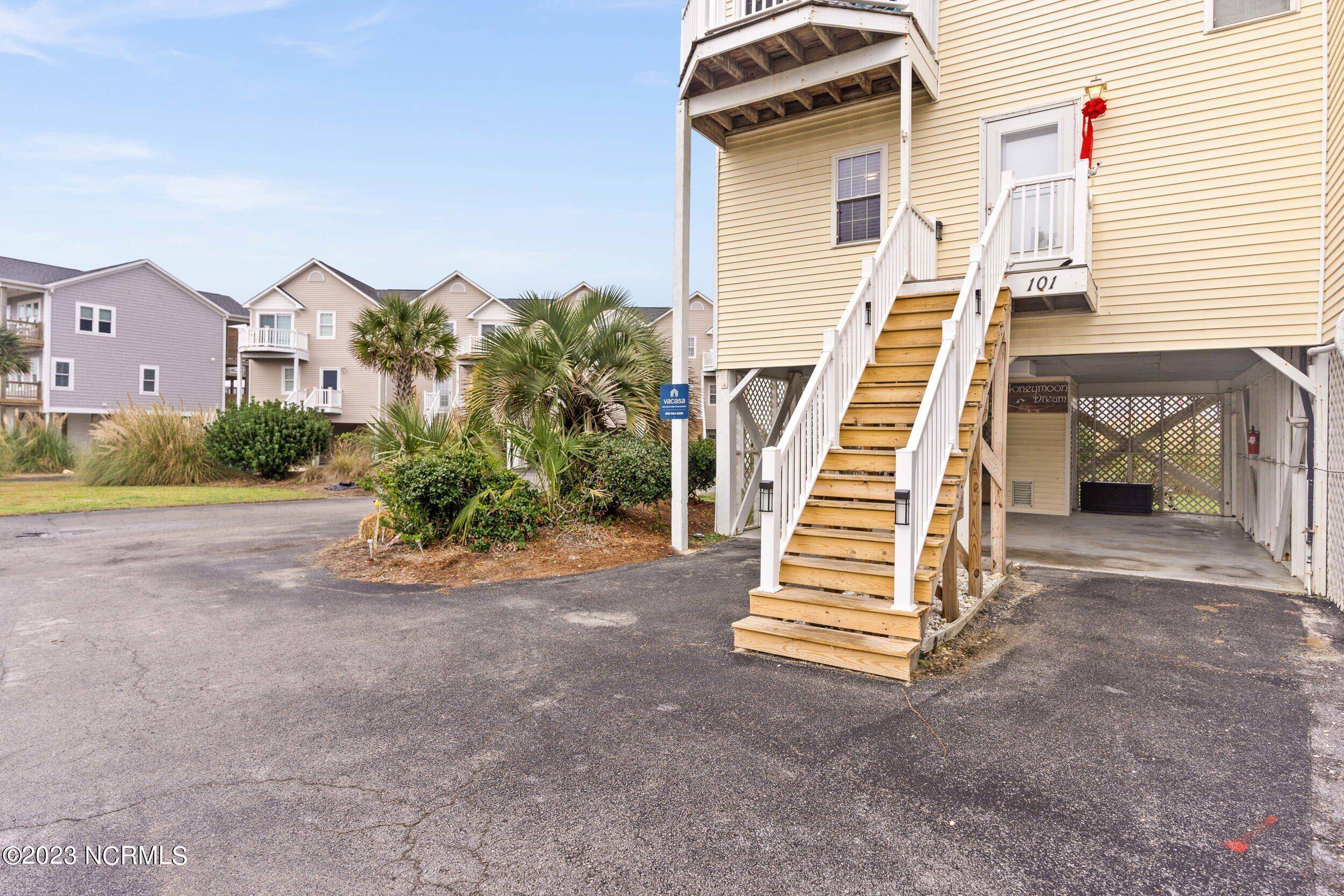 North Topsail Beach, NC 28460,101 Calinda Cay Court