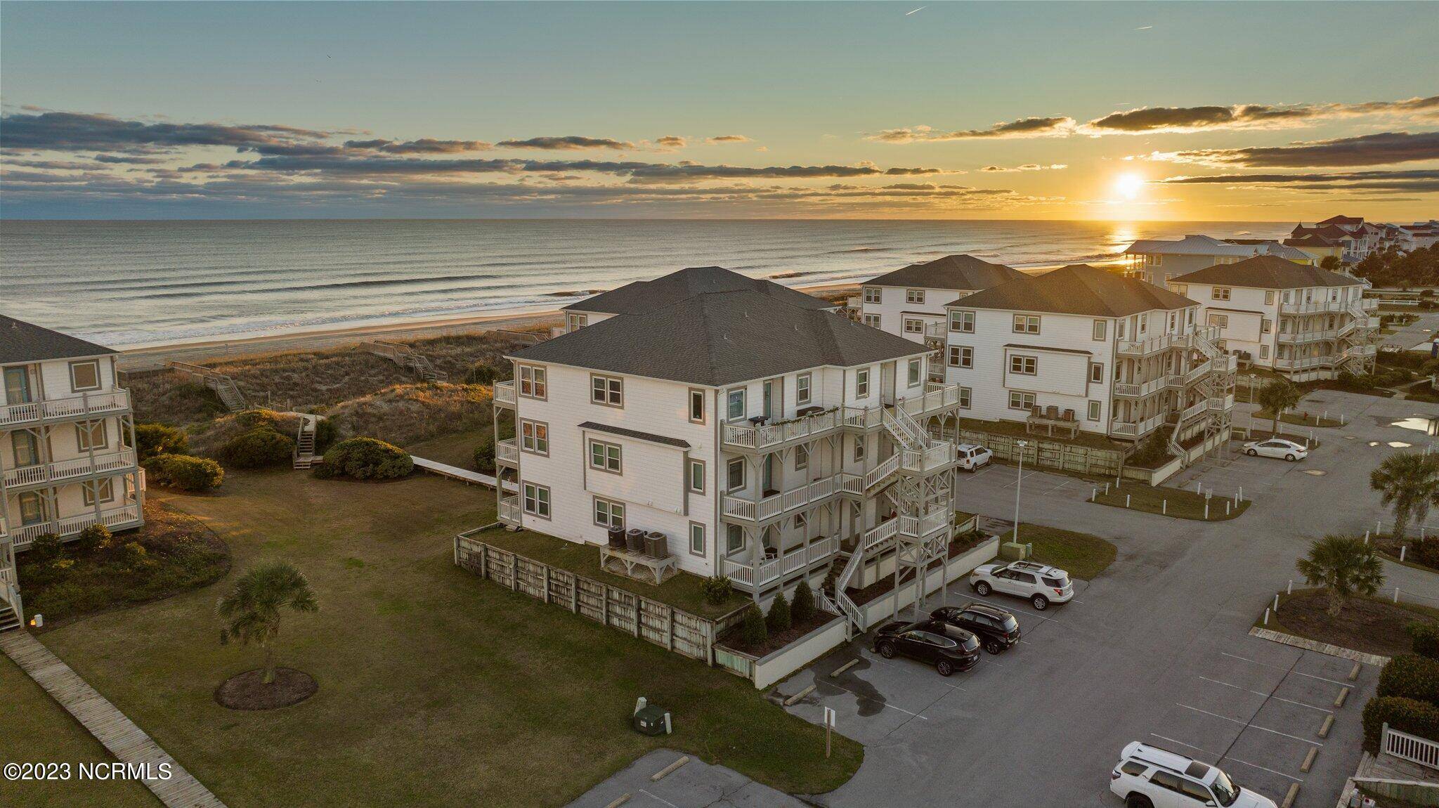 Emerald Isle, NC 28594,2913 Pointe West DR #A2