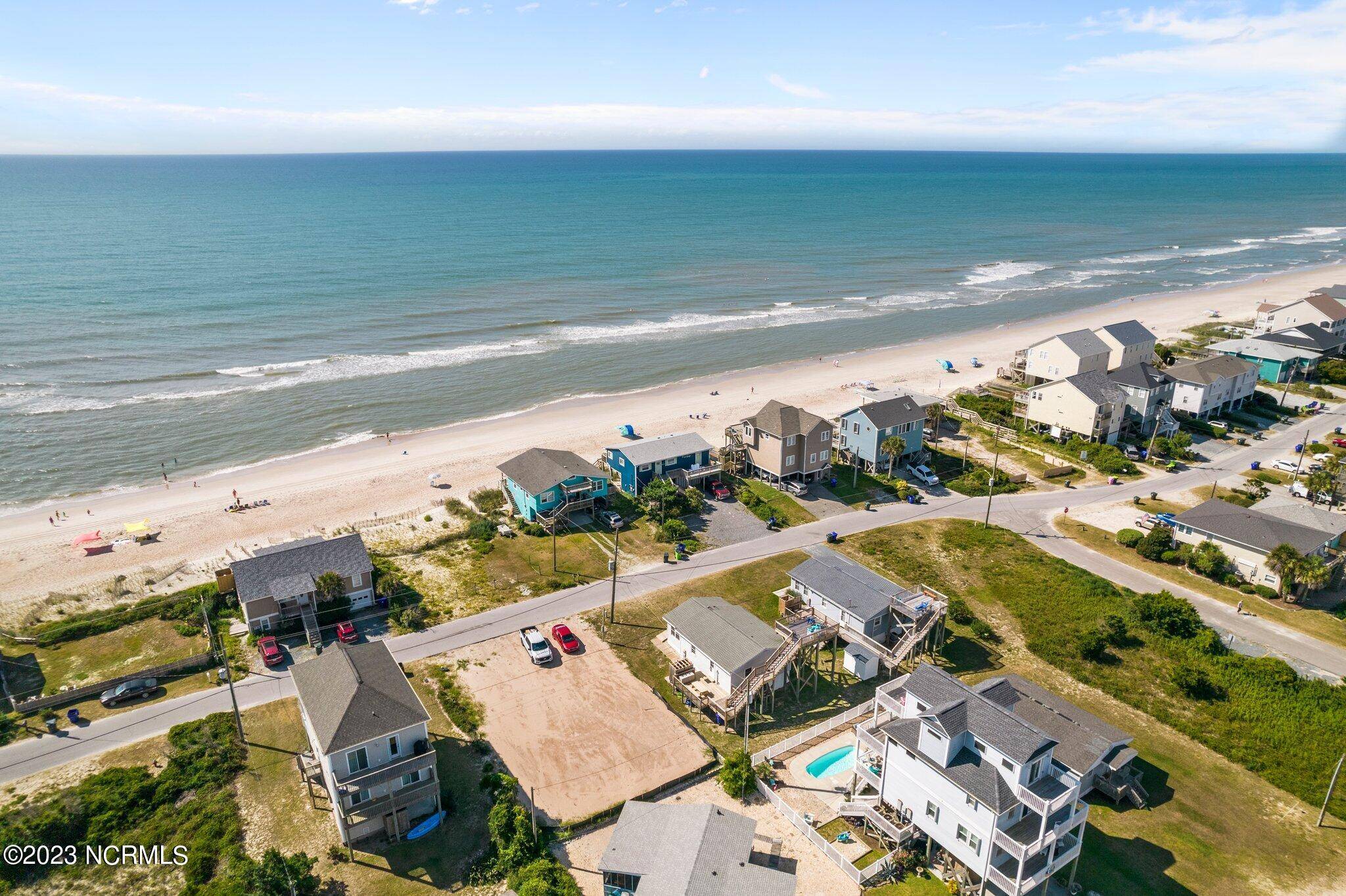 Surf City, NC 28445,607 N Shore Drive